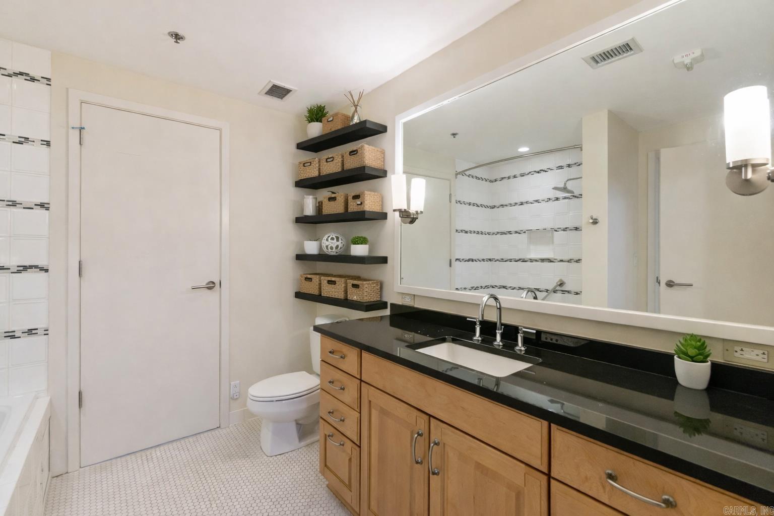 River Market Tower - Residential