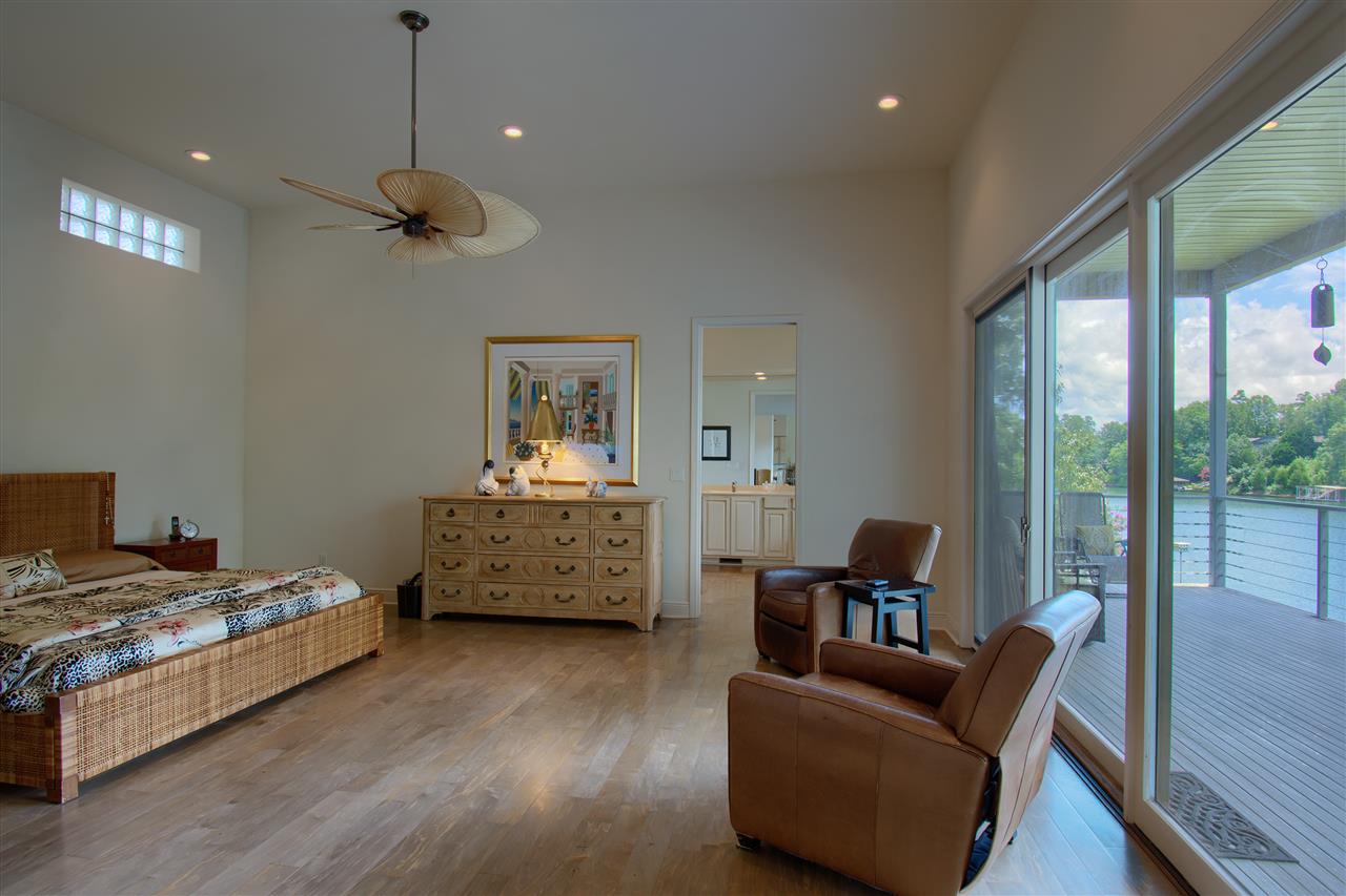 Tiburon - Residential