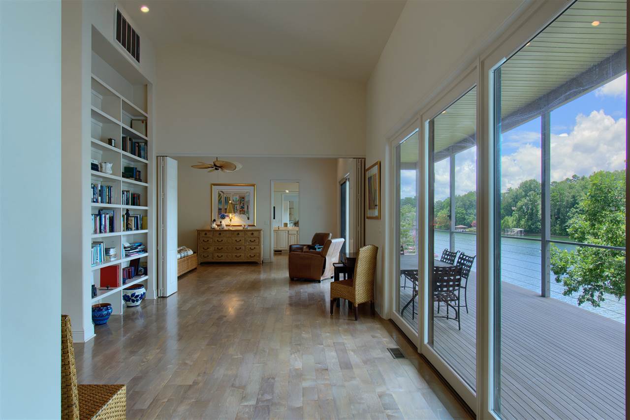 Tiburon - Residential