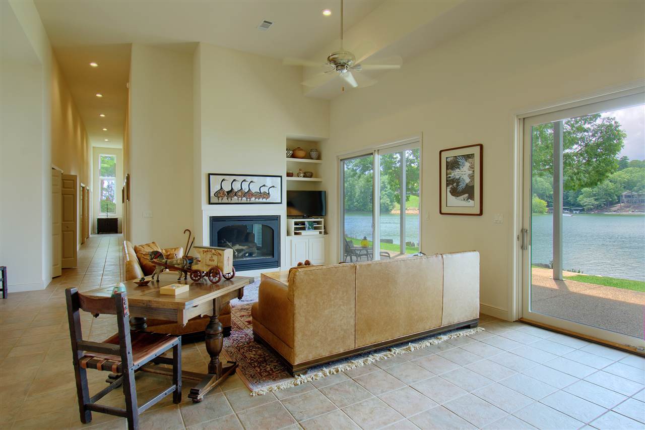 Tiburon - Residential