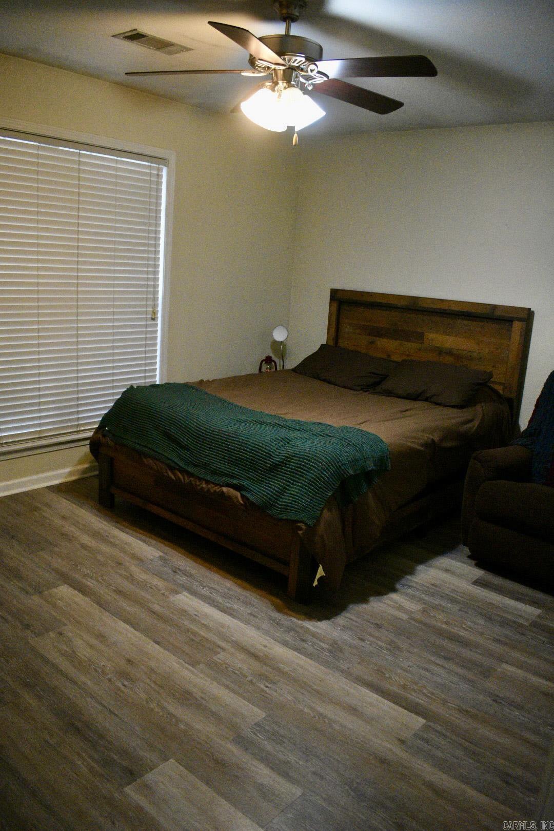 WINDSOR LANDING - Residential