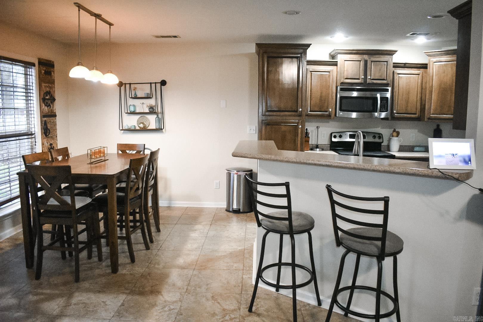 WINDSOR LANDING - Residential