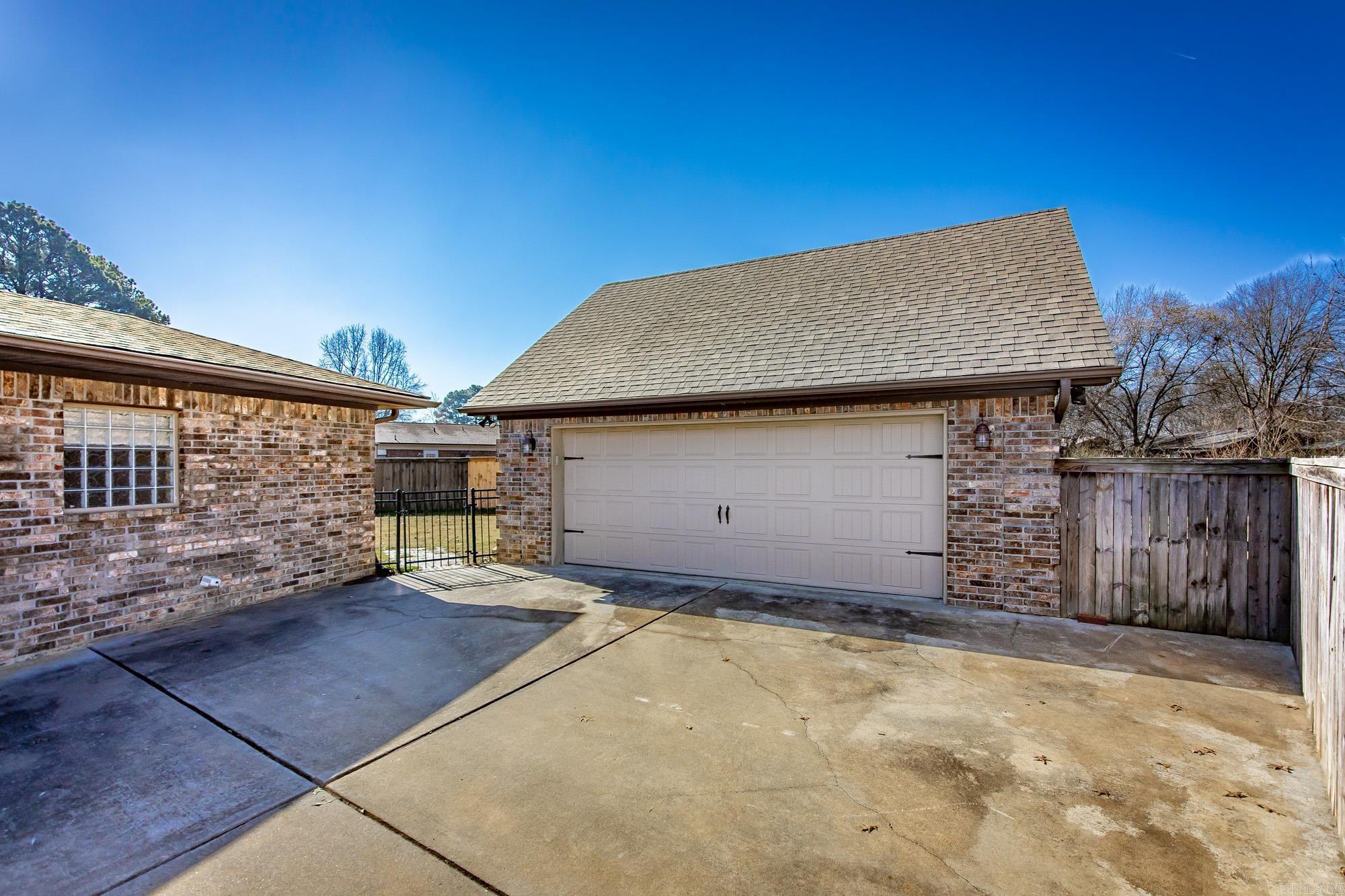 BELLAIRE - Residential