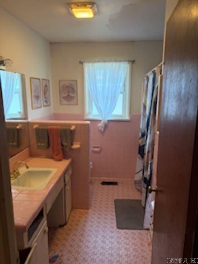 LAKEWOOD ESTATES - Residential