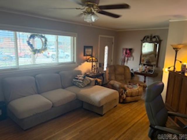 LAKEWOOD ESTATES - Residential