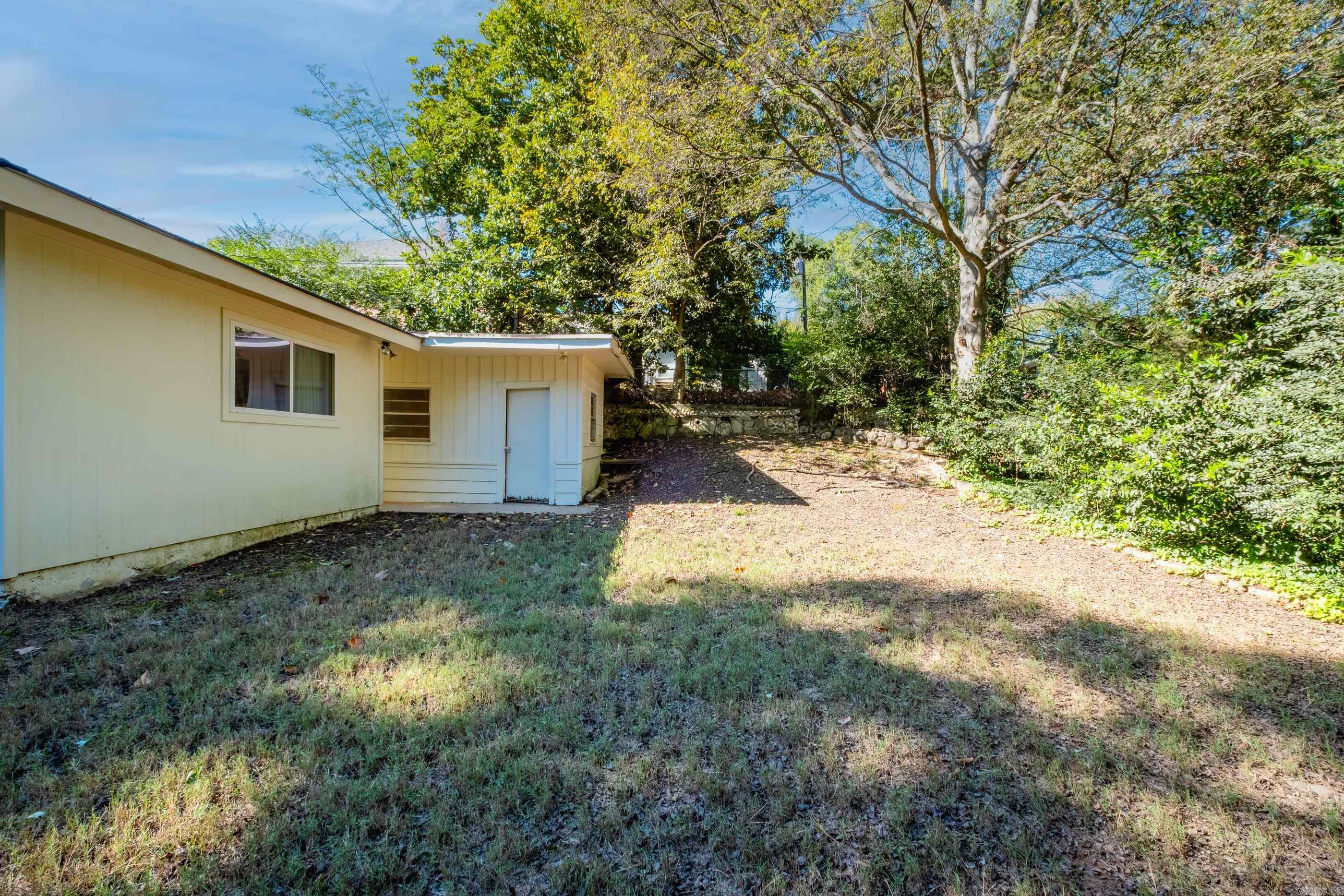 KINGWOOD PLACE - Residential