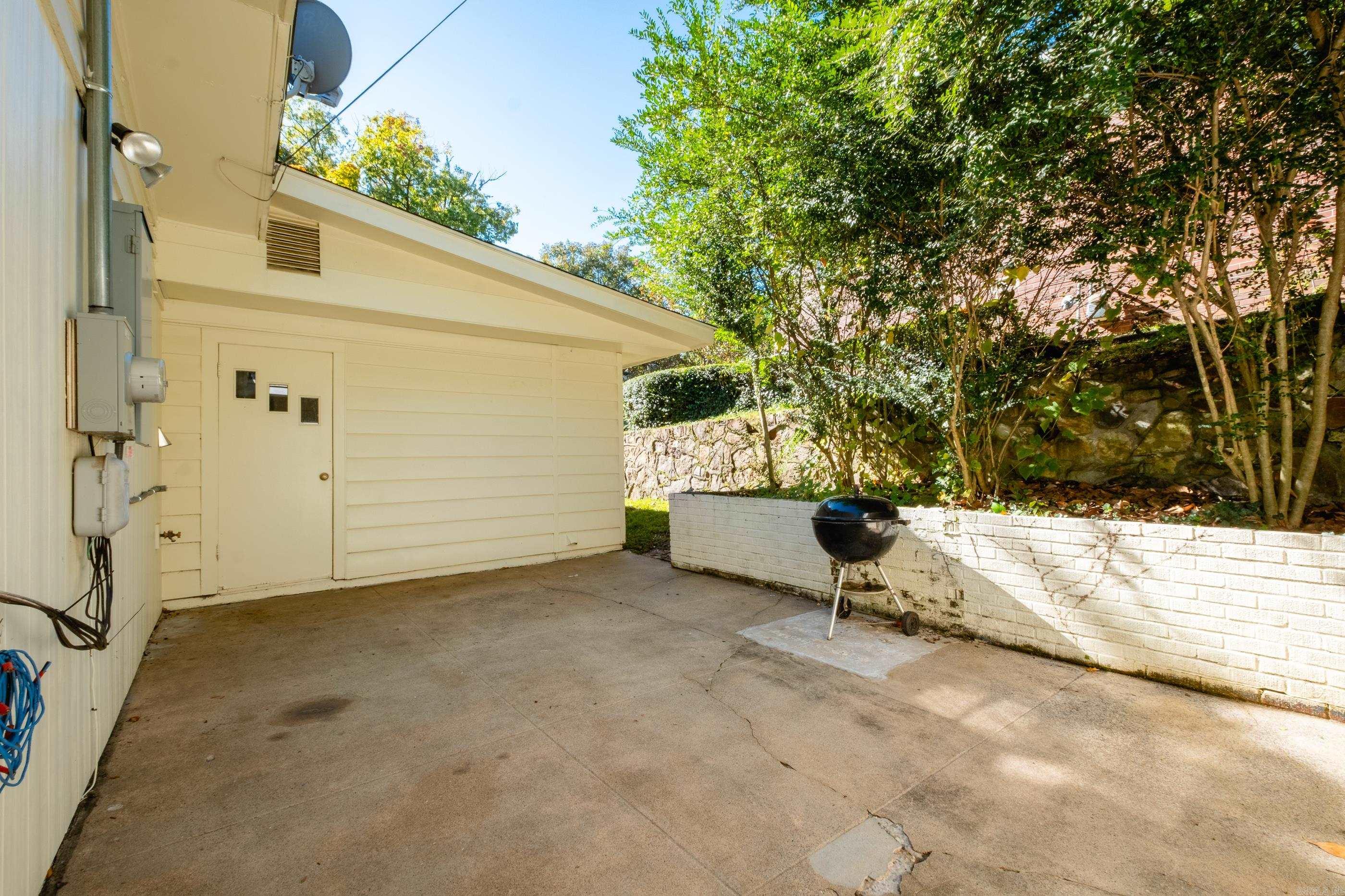 KINGWOOD PLACE - Residential