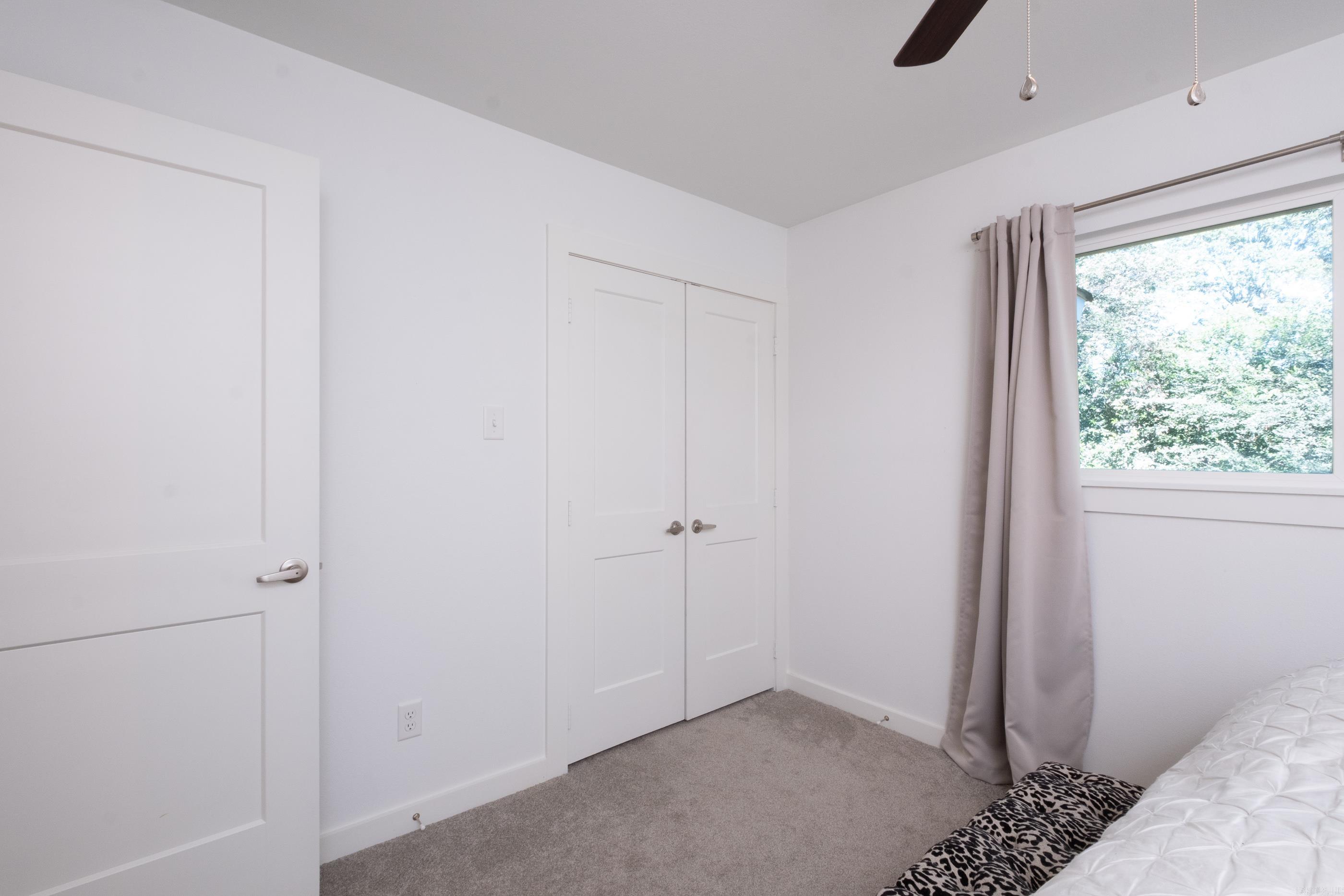 KINGWOOD PLACE - Residential