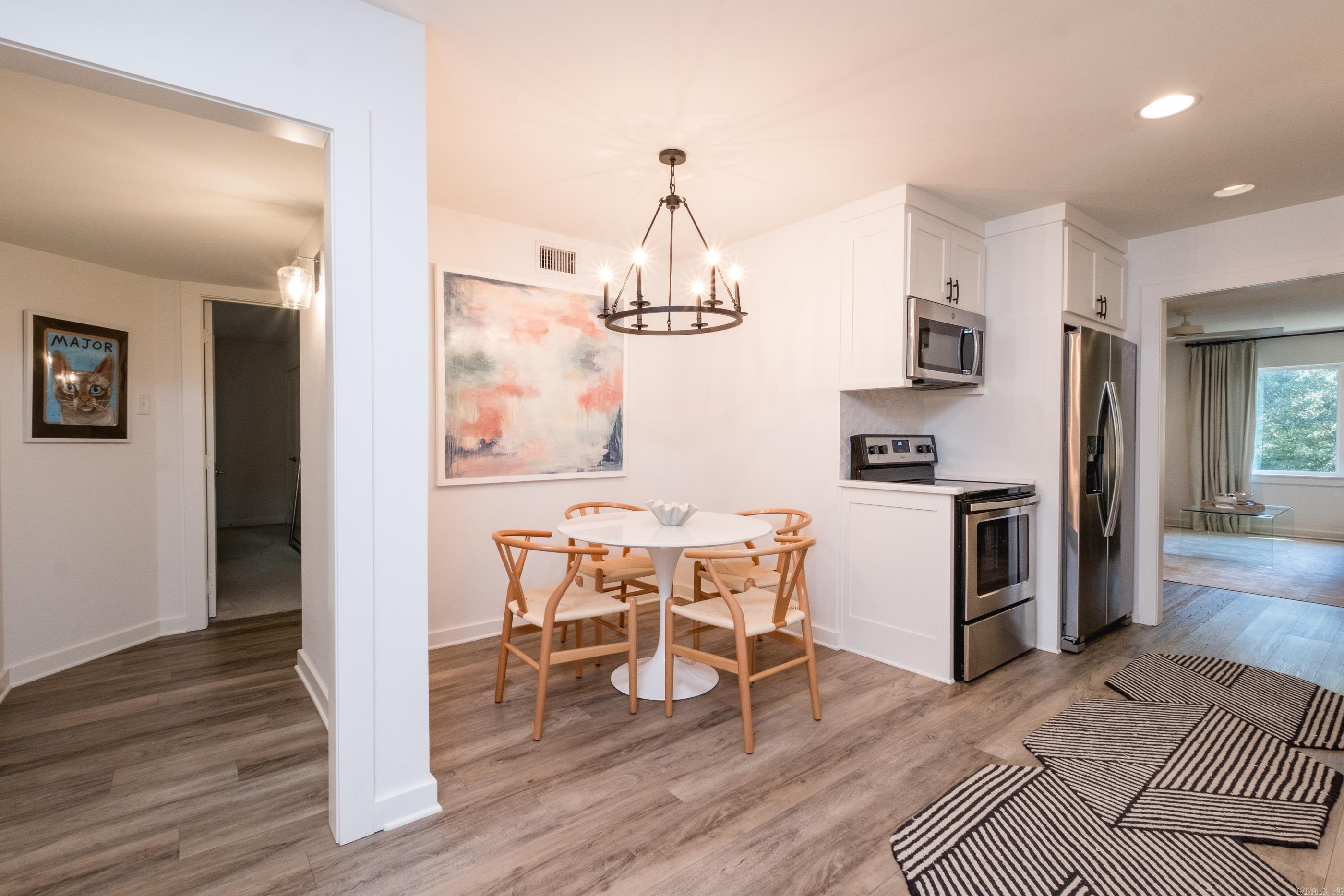 KINGWOOD PLACE - Residential