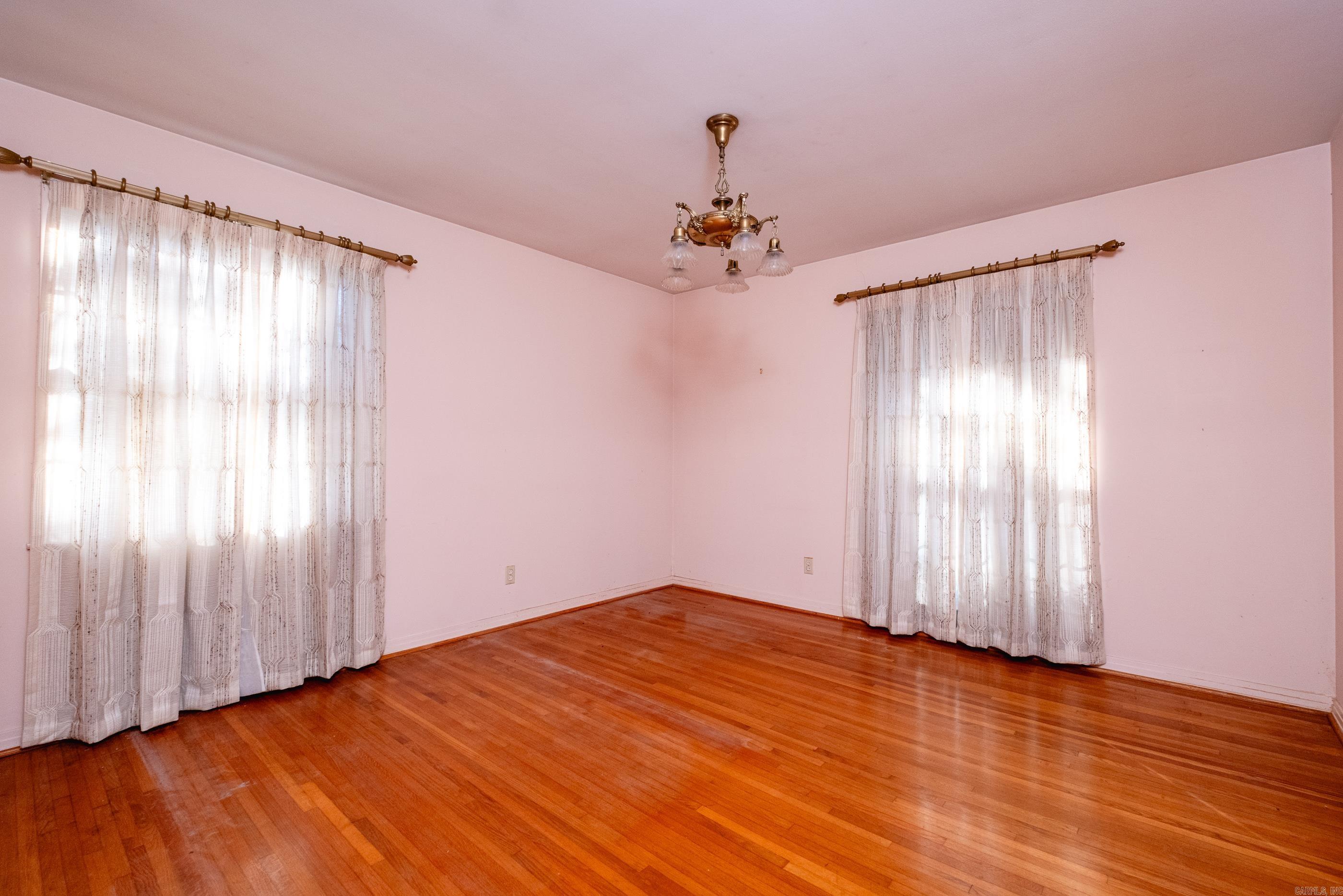 McIntosh - Residential