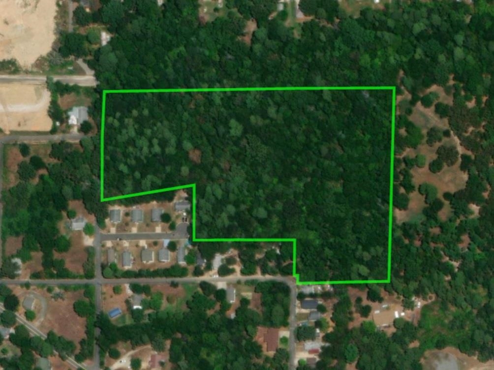 Investors and builders!! A once in a lifetime development opportunity that is approximately 2 blocks from Oak Lawn Racing Casino and Resort in Hot Springs. This property gives you an all access path to restaurants, shopping, and easy access to Highway 7 and 4 minutes to Highway 270. Already zoned multi-family with water and electricity at the road. Two entrance points already exist on the North and South end. Call today for more details or to schedule an appointment.