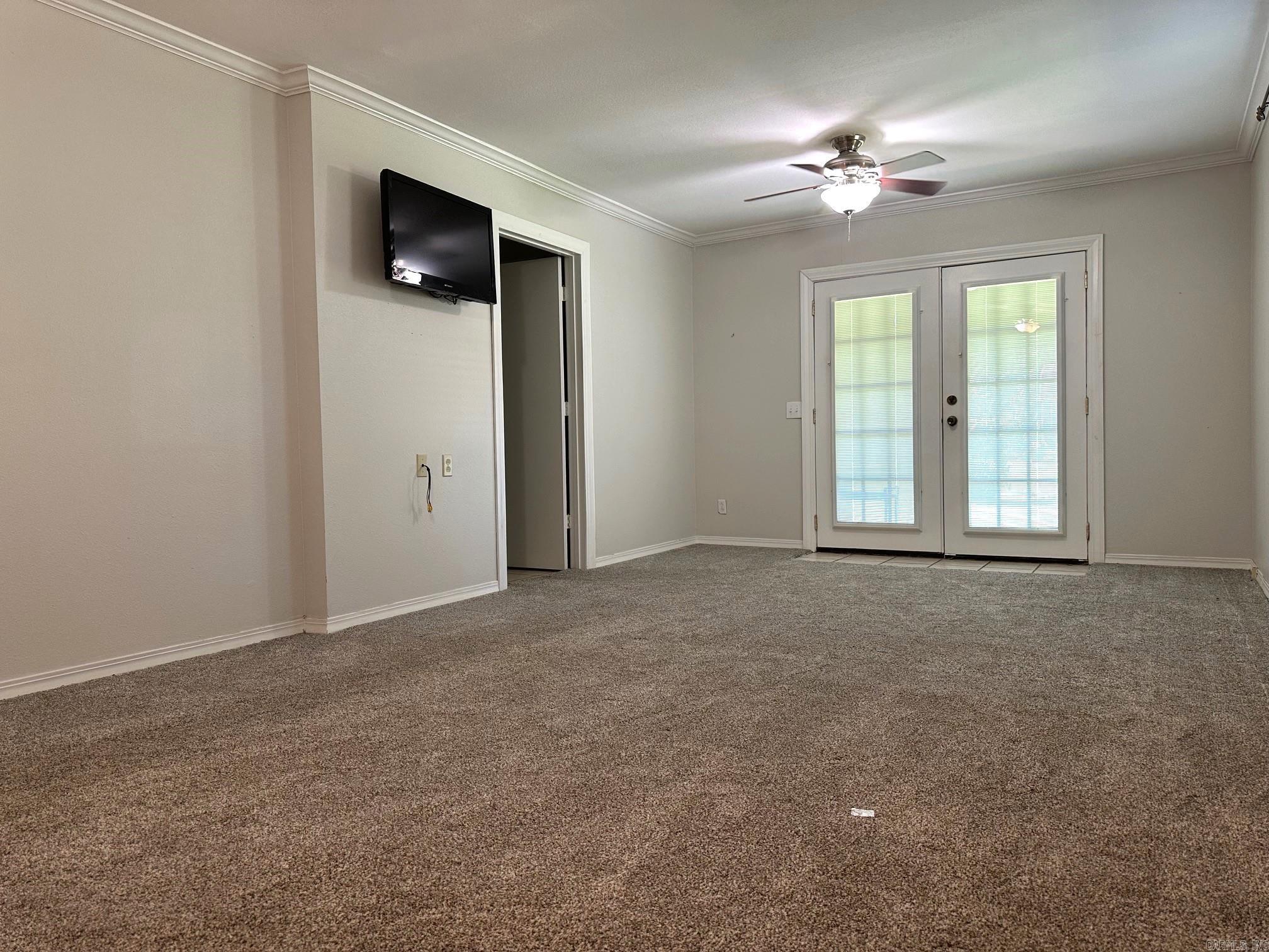 EAST MCCOMBS - Residential