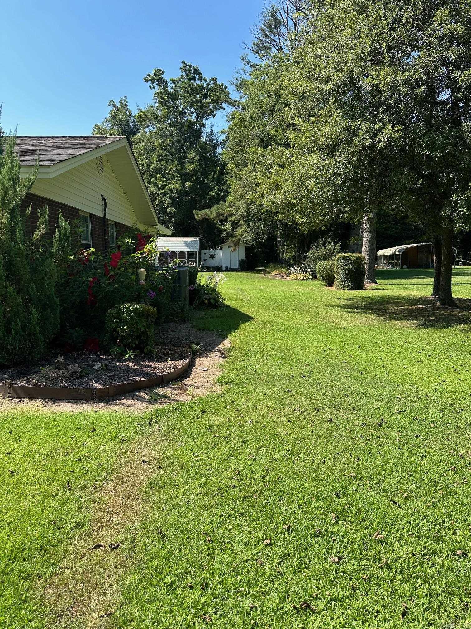 EAST MCCOMBS - Residential