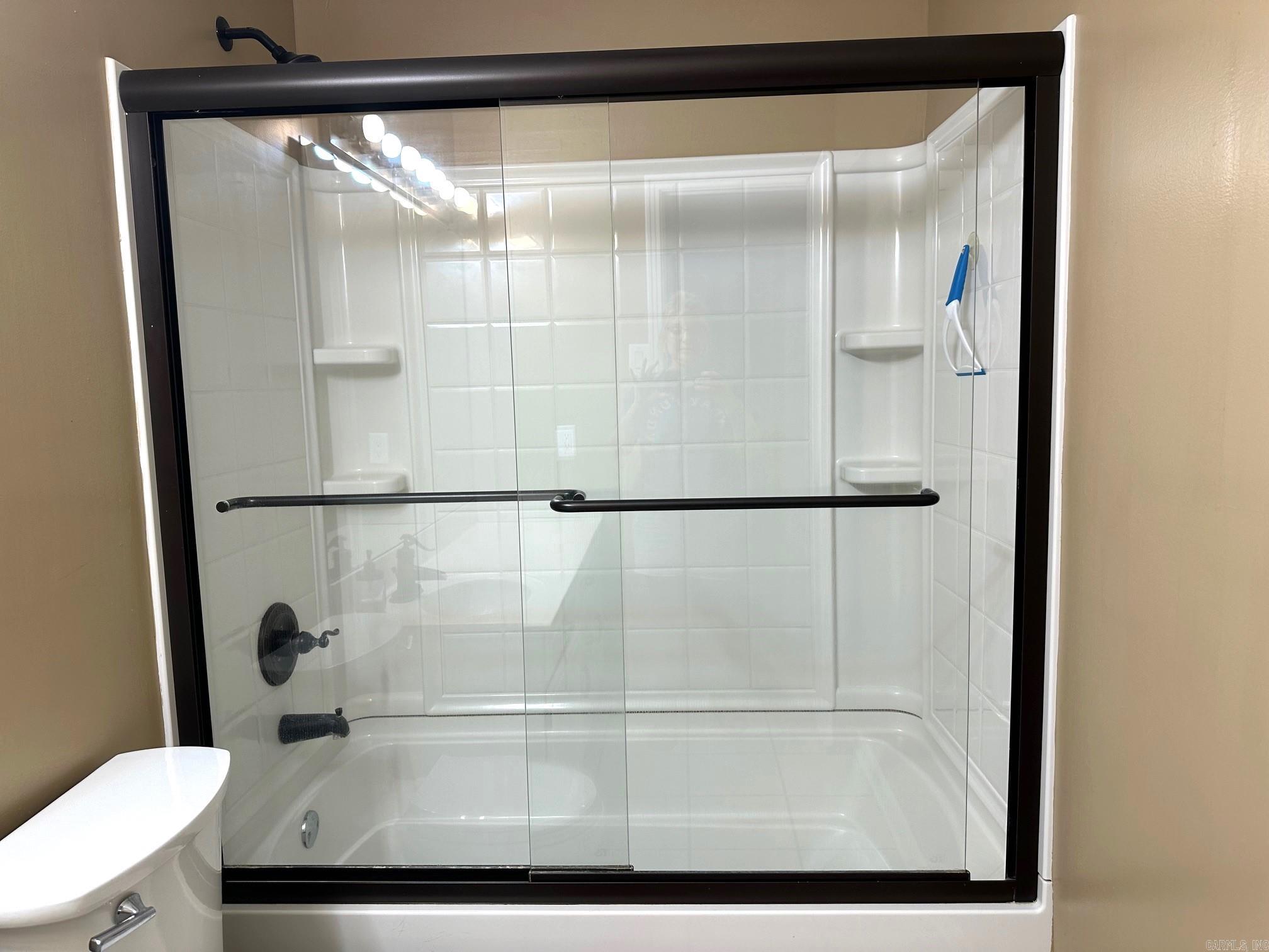 EAST MCCOMBS - Residential