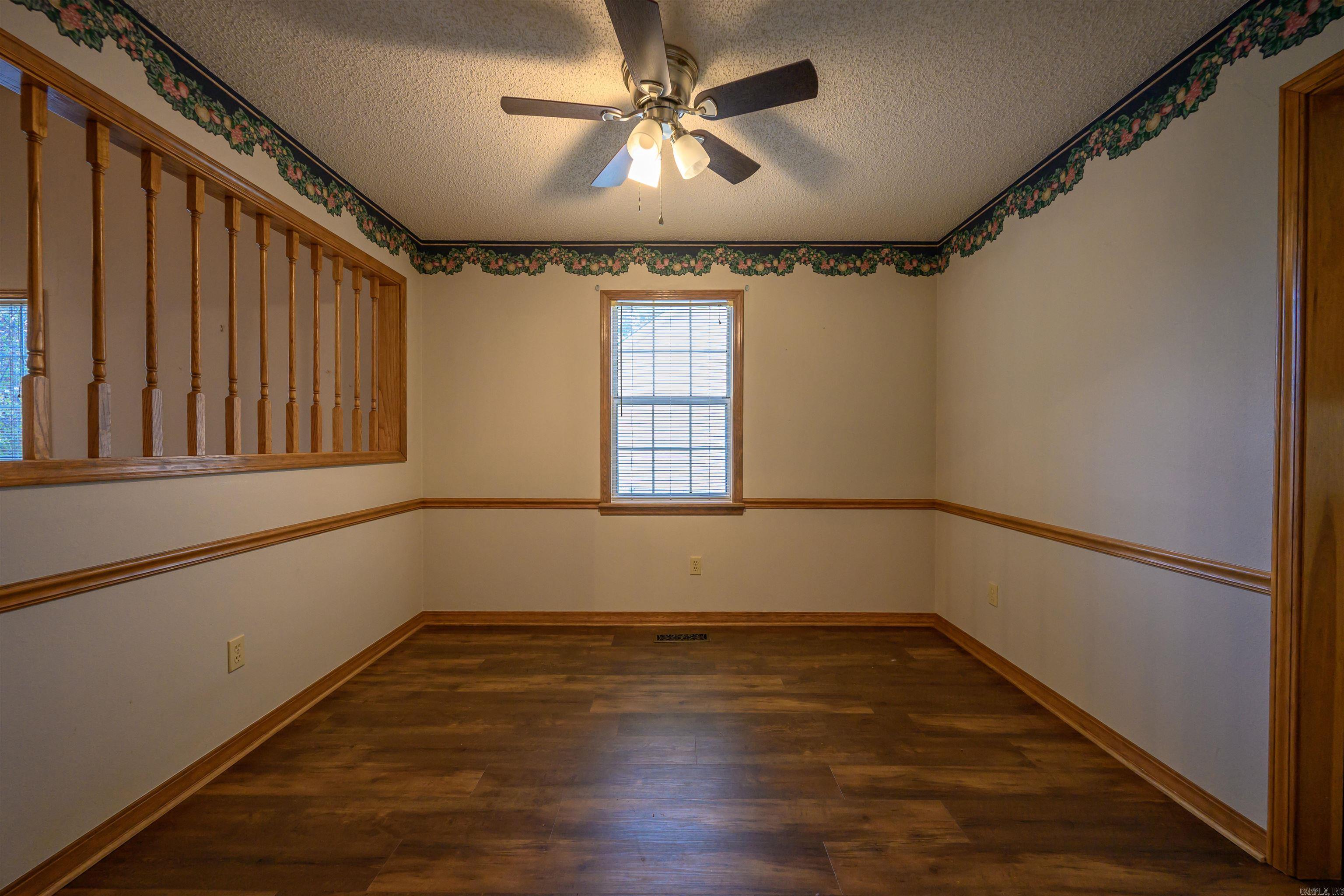 RIVER OAKS - Residential