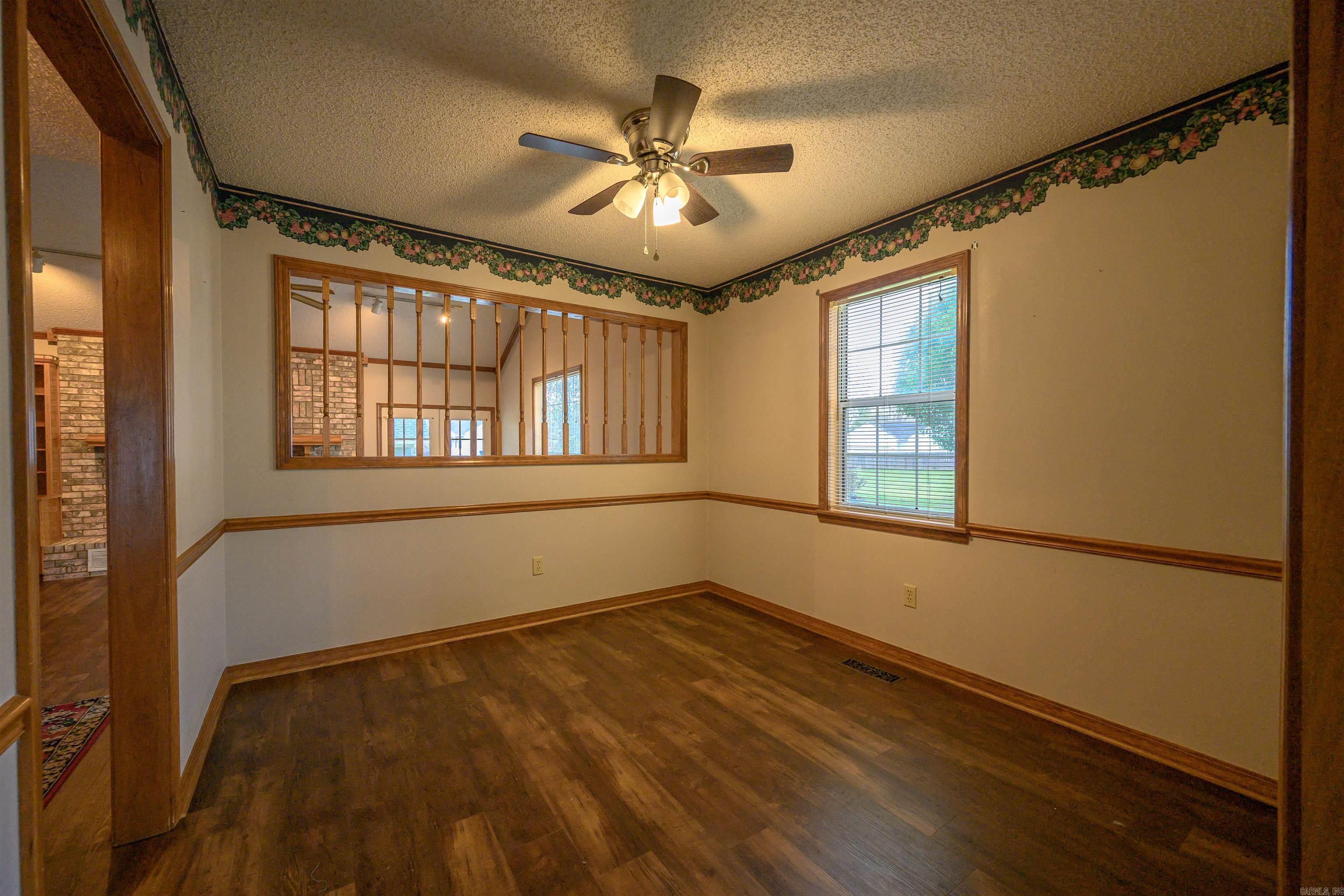 RIVER OAKS - Residential