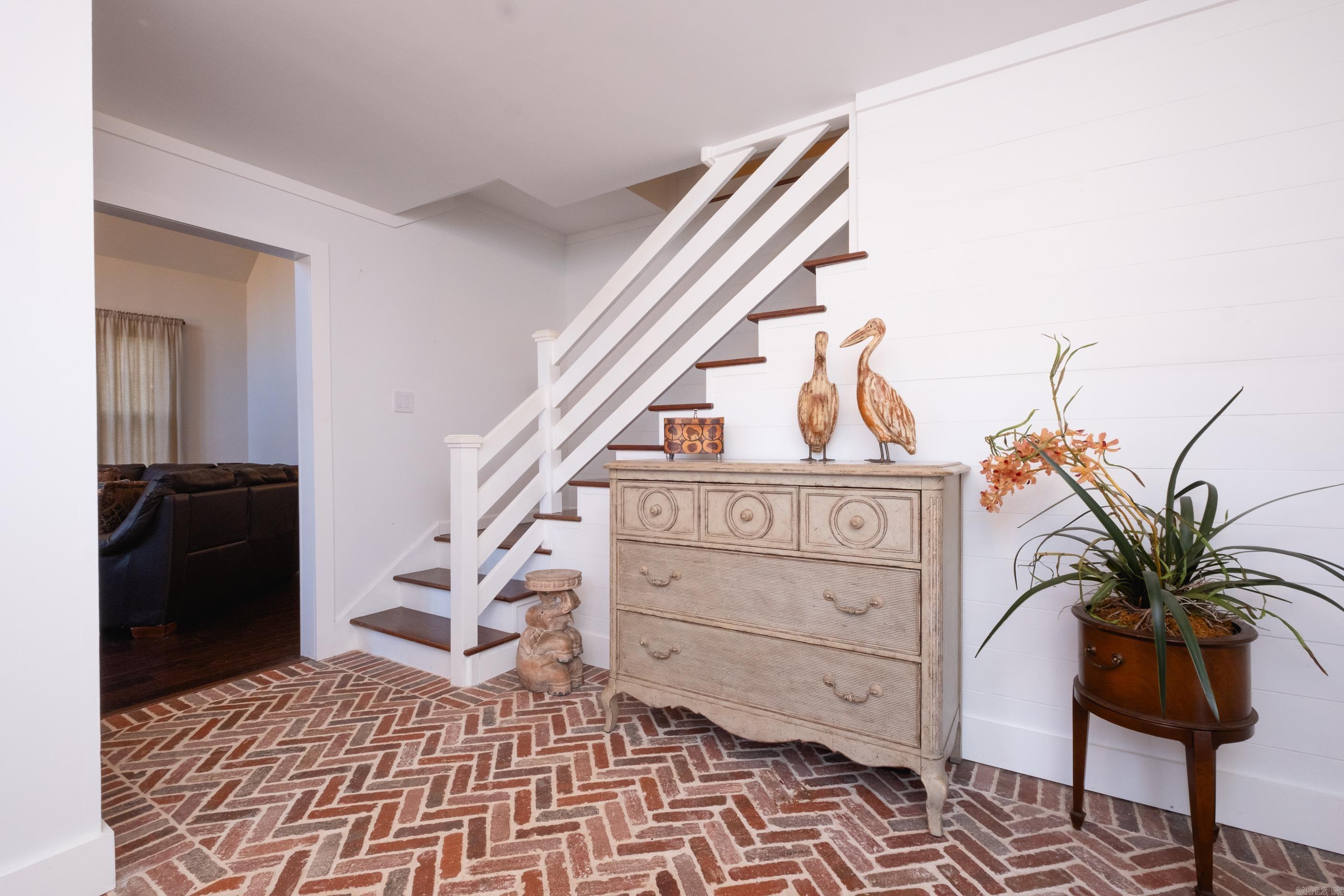 HILLSBOROUGH - Residential