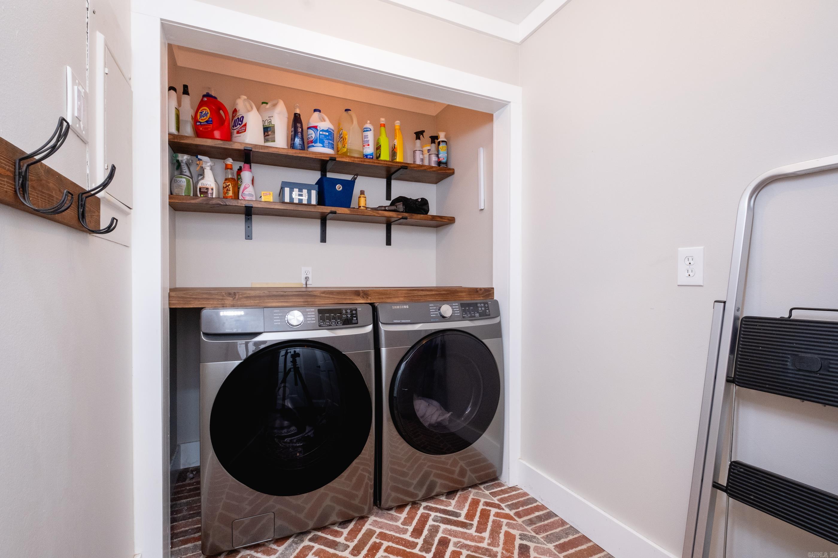 HILLSBOROUGH - Residential