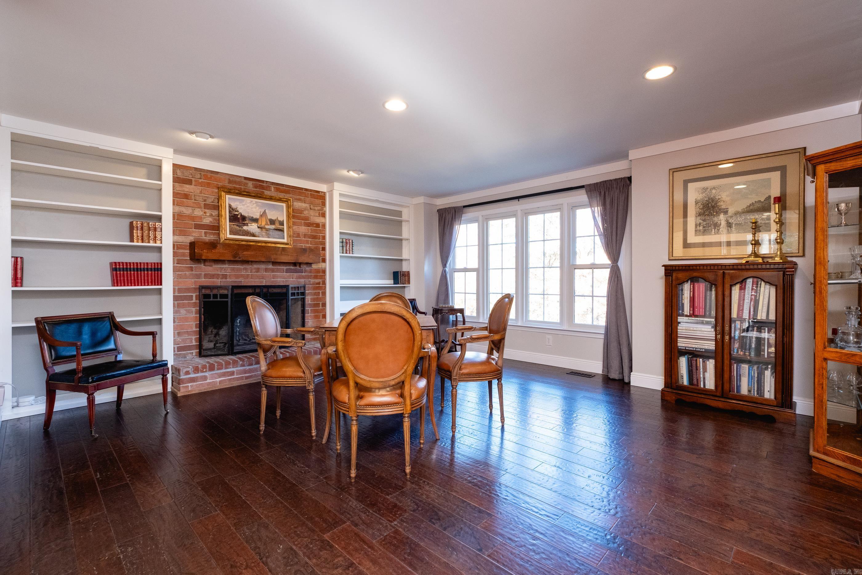 HILLSBOROUGH - Residential