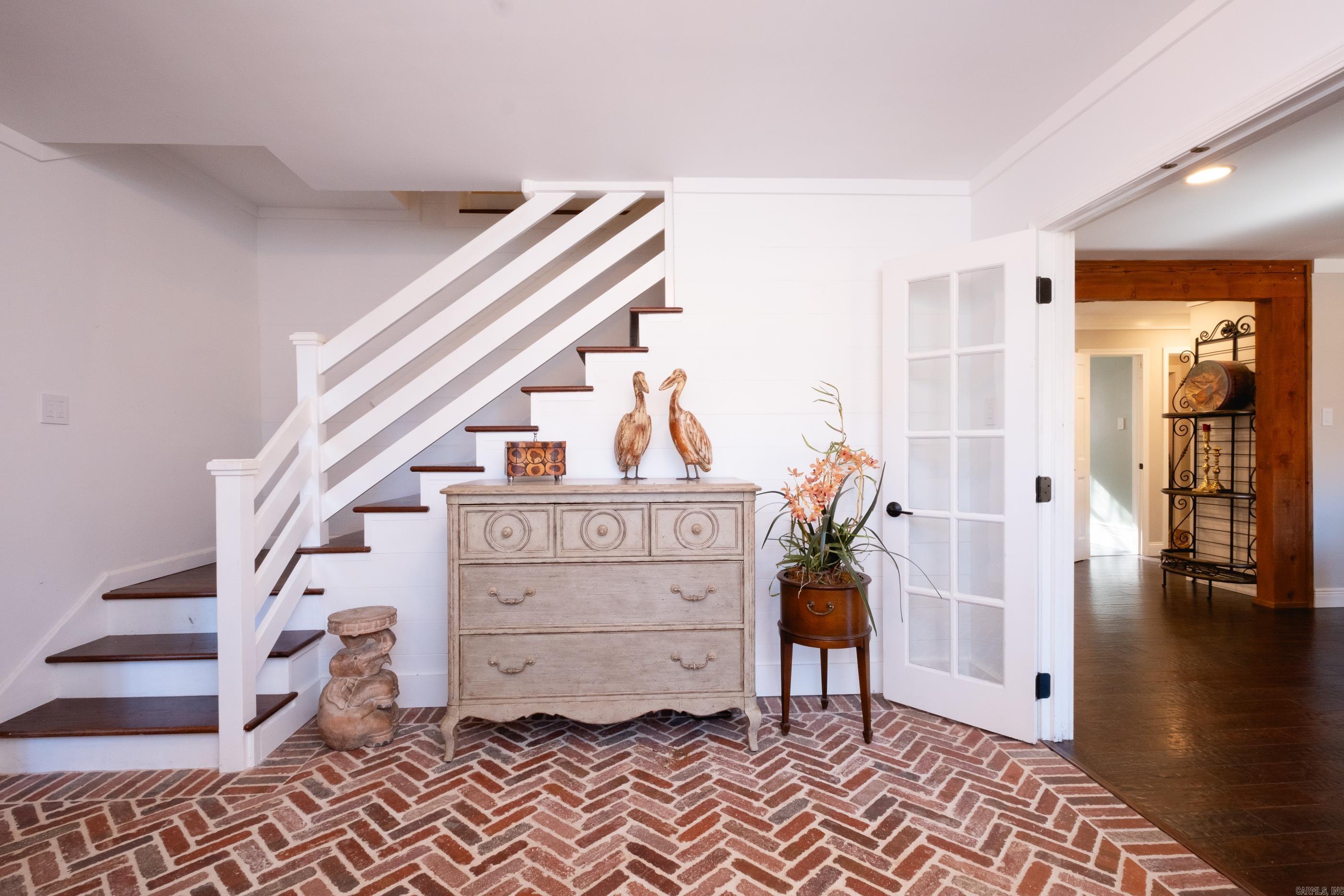 HILLSBOROUGH - Residential