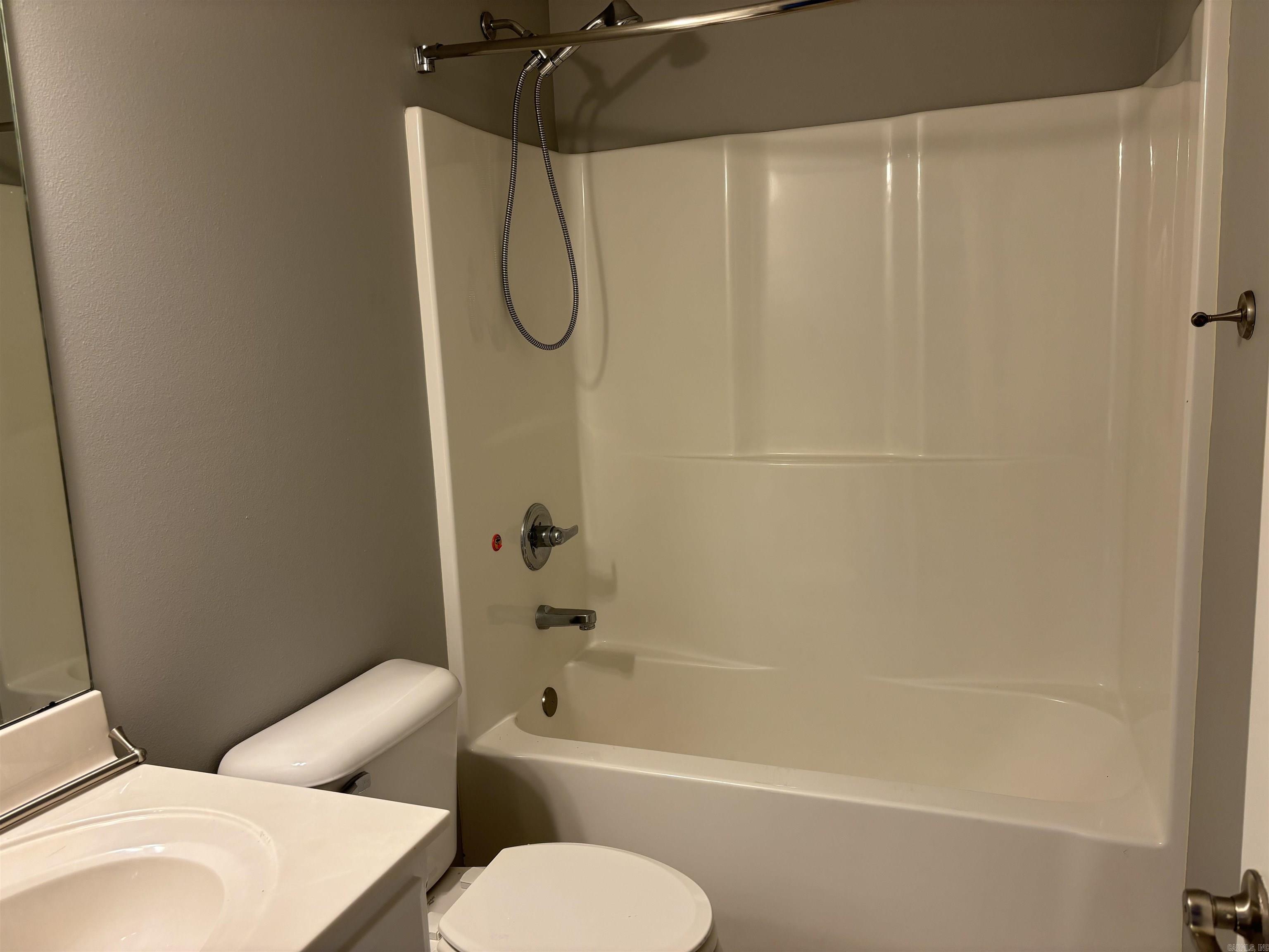 WILLOW LAKE - Residential