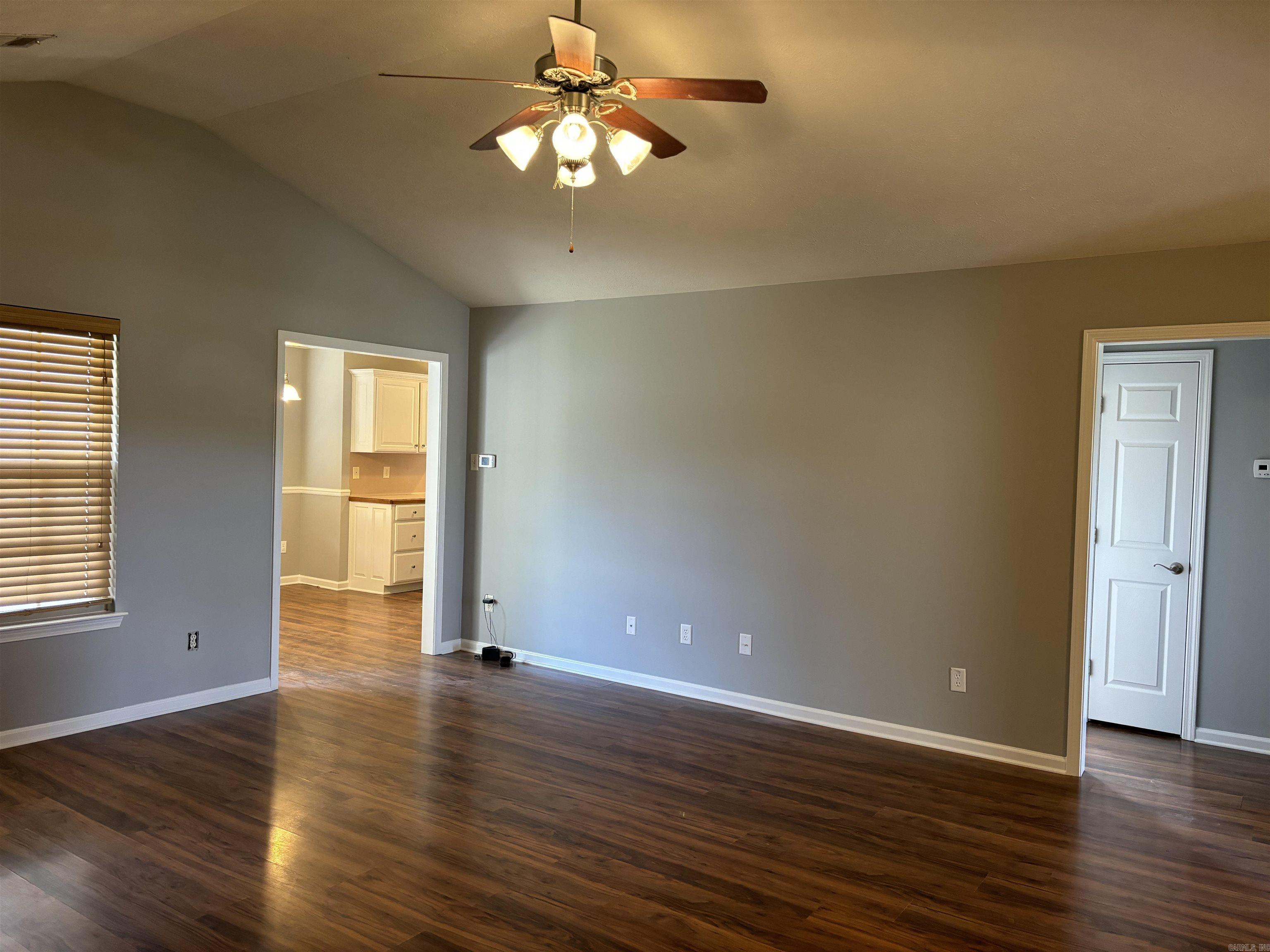 WILLOW LAKE - Residential