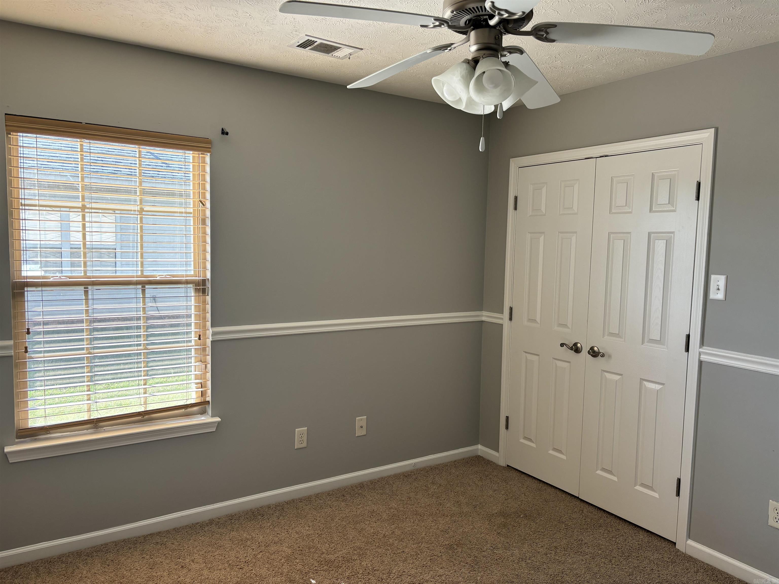 WILLOW LAKE - Residential