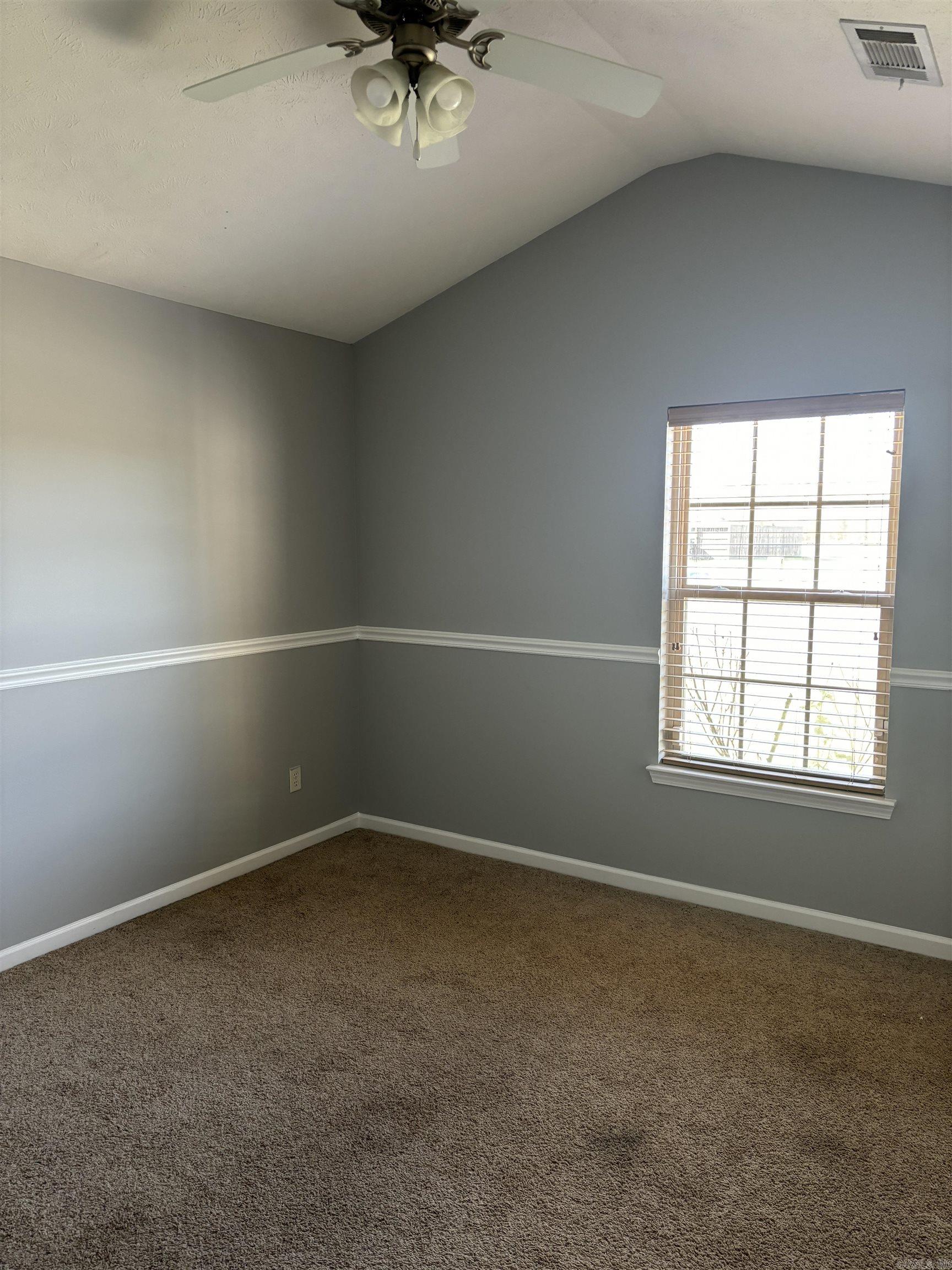 WILLOW LAKE - Residential