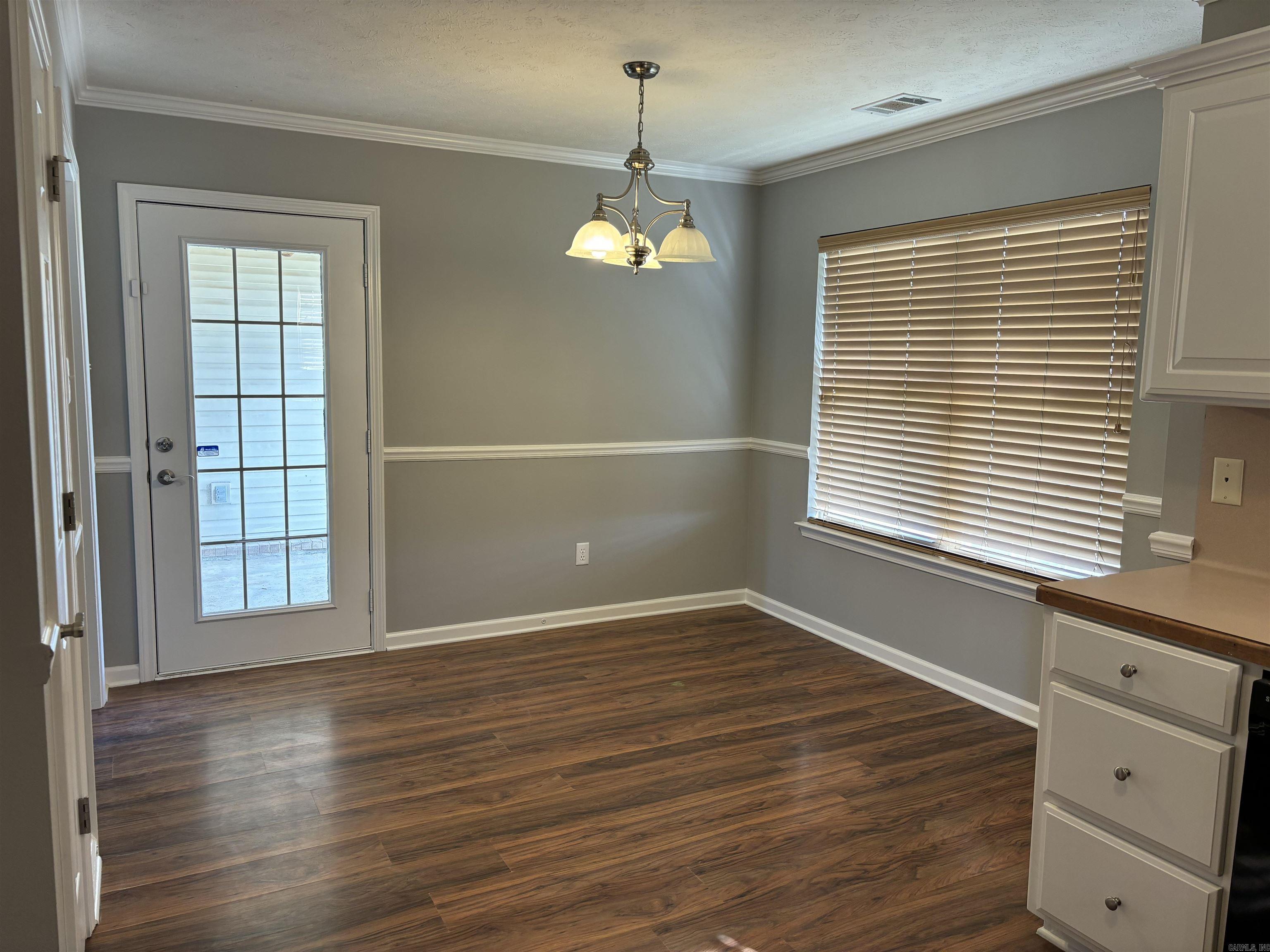 WILLOW LAKE - Residential