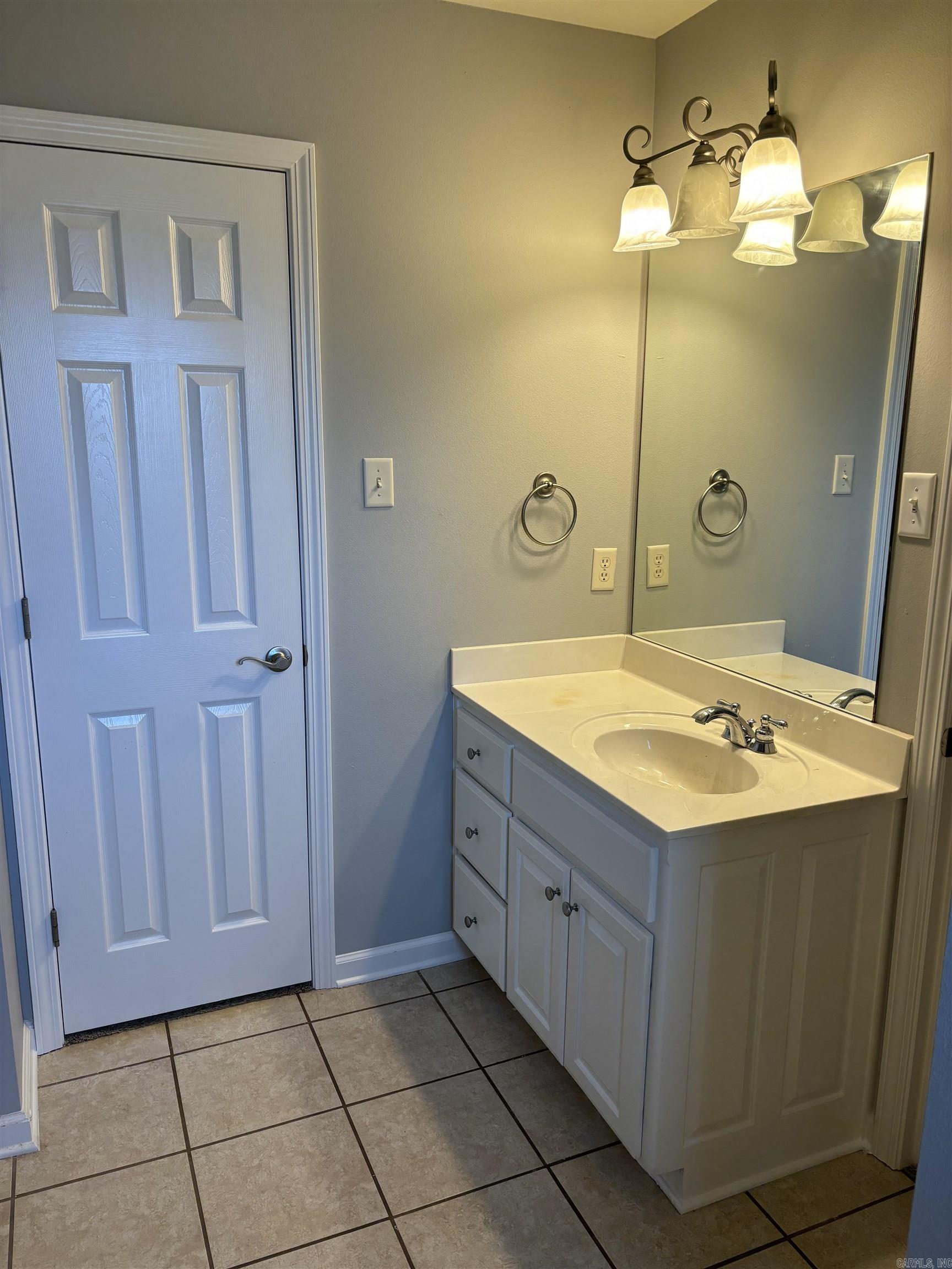 WILLOW LAKE - Residential