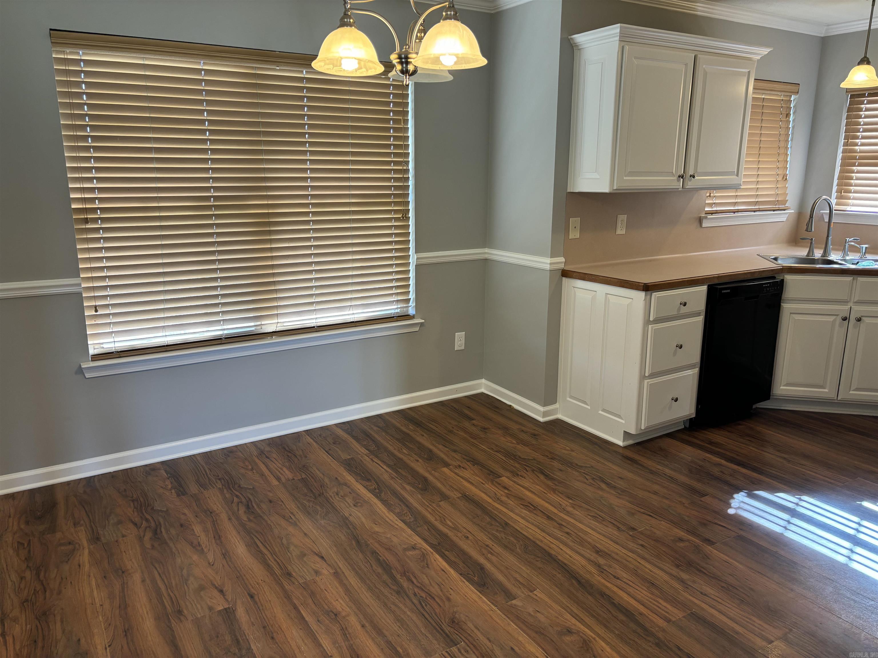 WILLOW LAKE - Residential