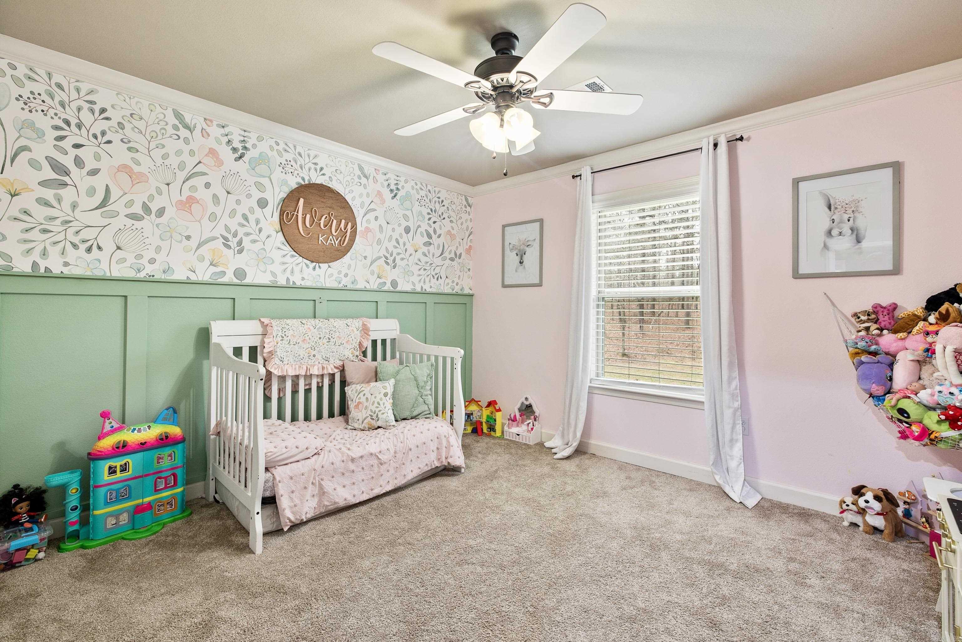 PINEWOOD ESTATES - Residential