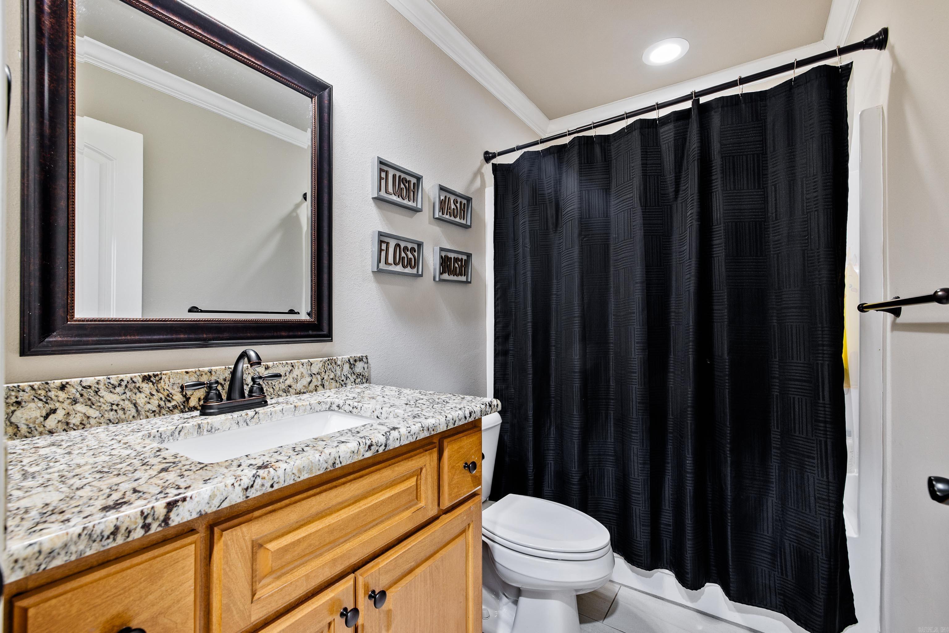 PINEWOOD ESTATES - Residential