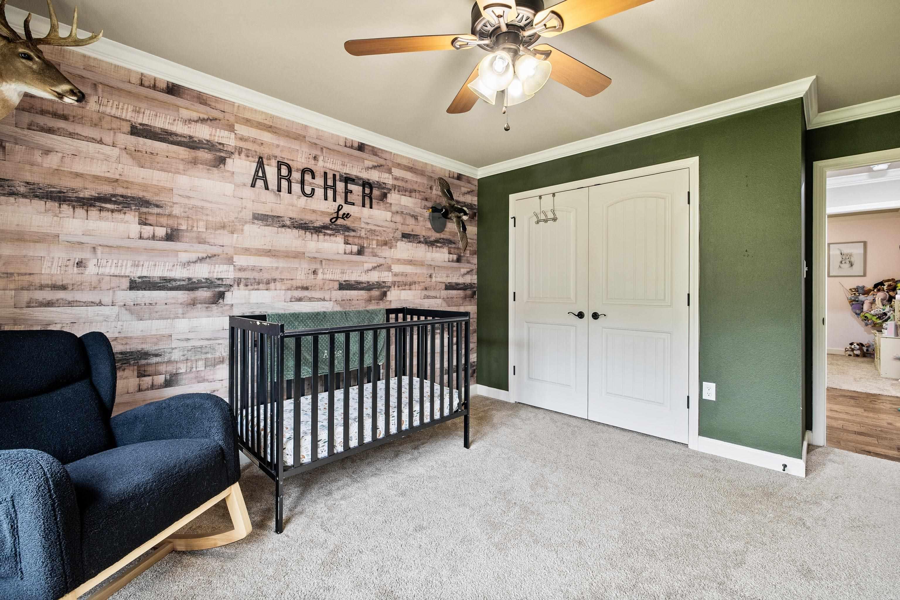 PINEWOOD ESTATES - Residential