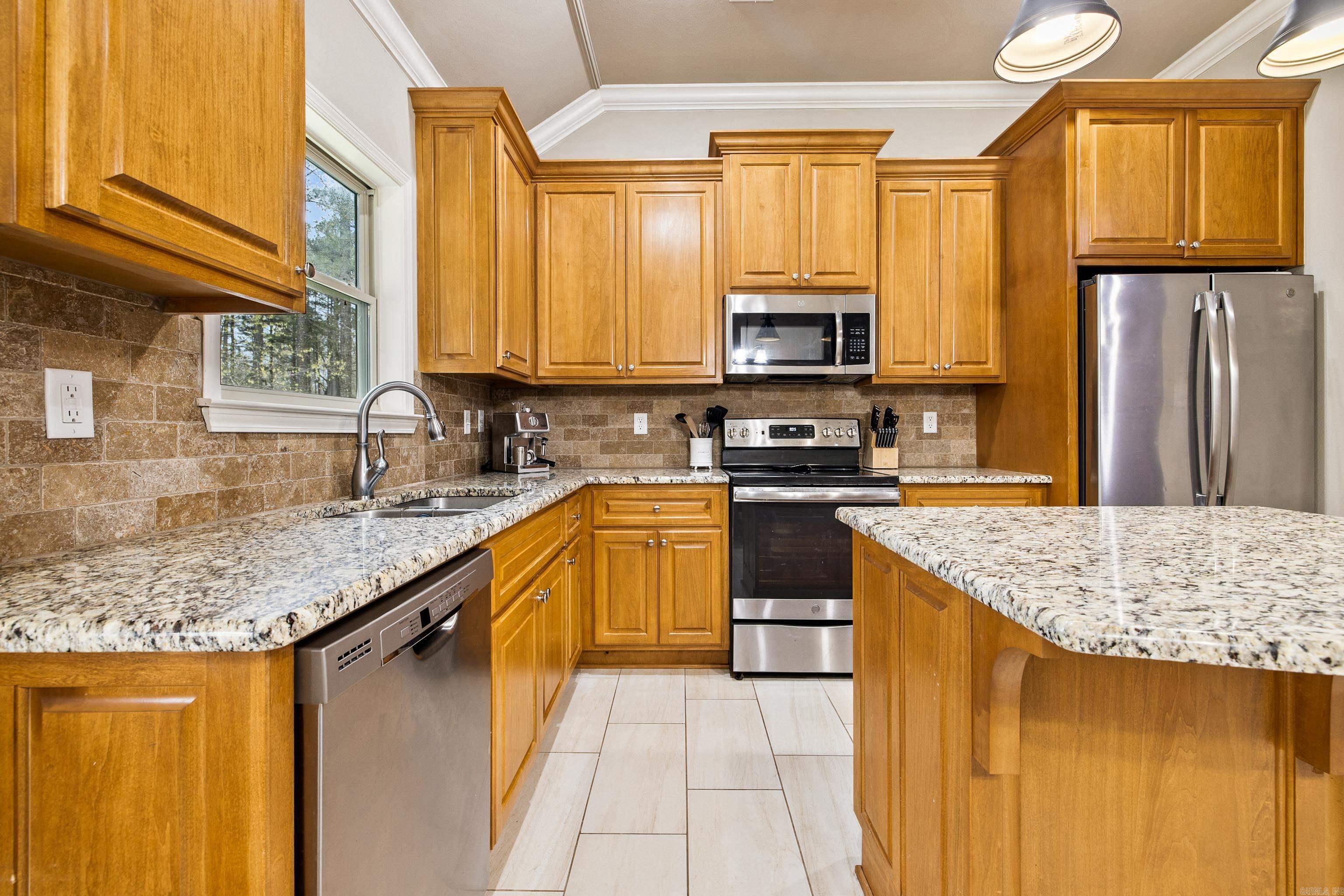 PINEWOOD ESTATES - Residential