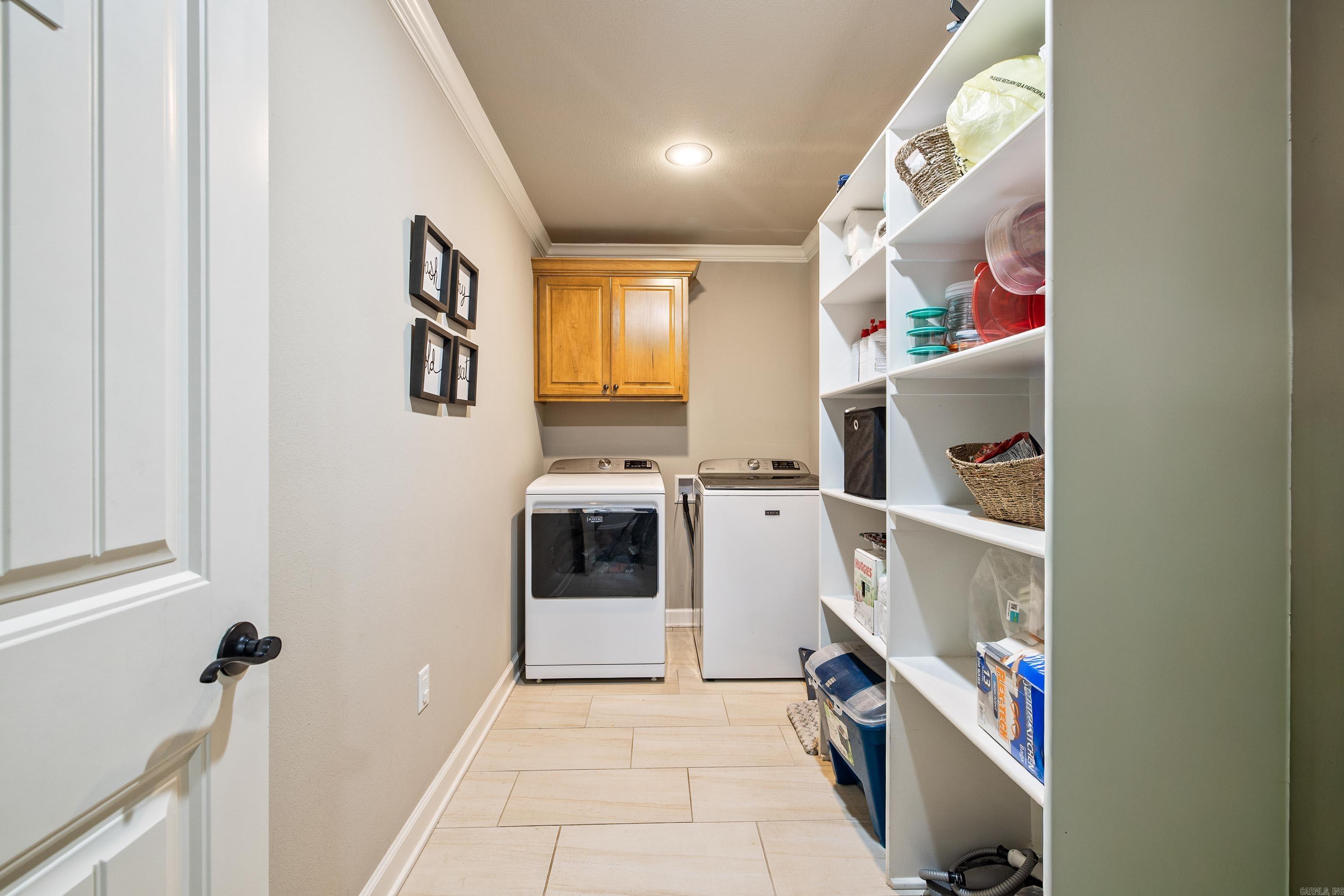 PINEWOOD ESTATES - Residential