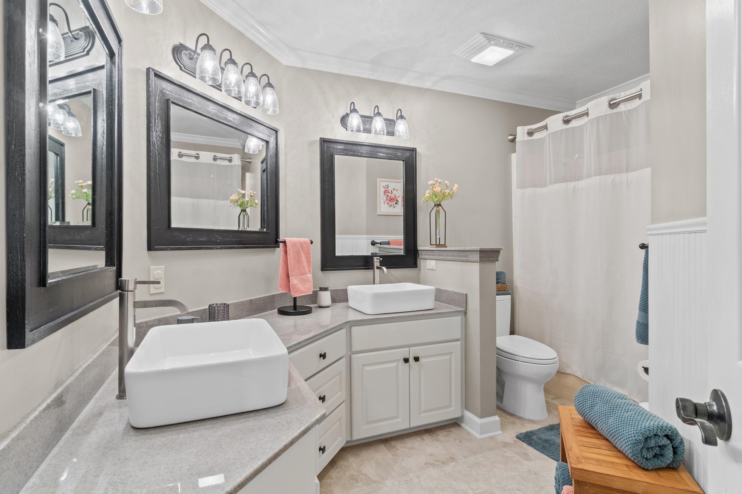 WALKER HEIGHTS ADD - Residential