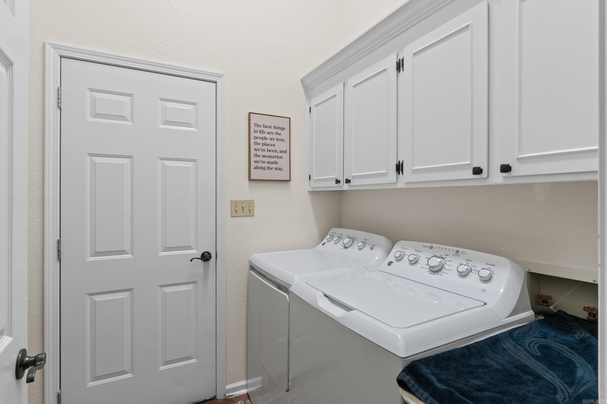 WALKER HEIGHTS ADD - Residential