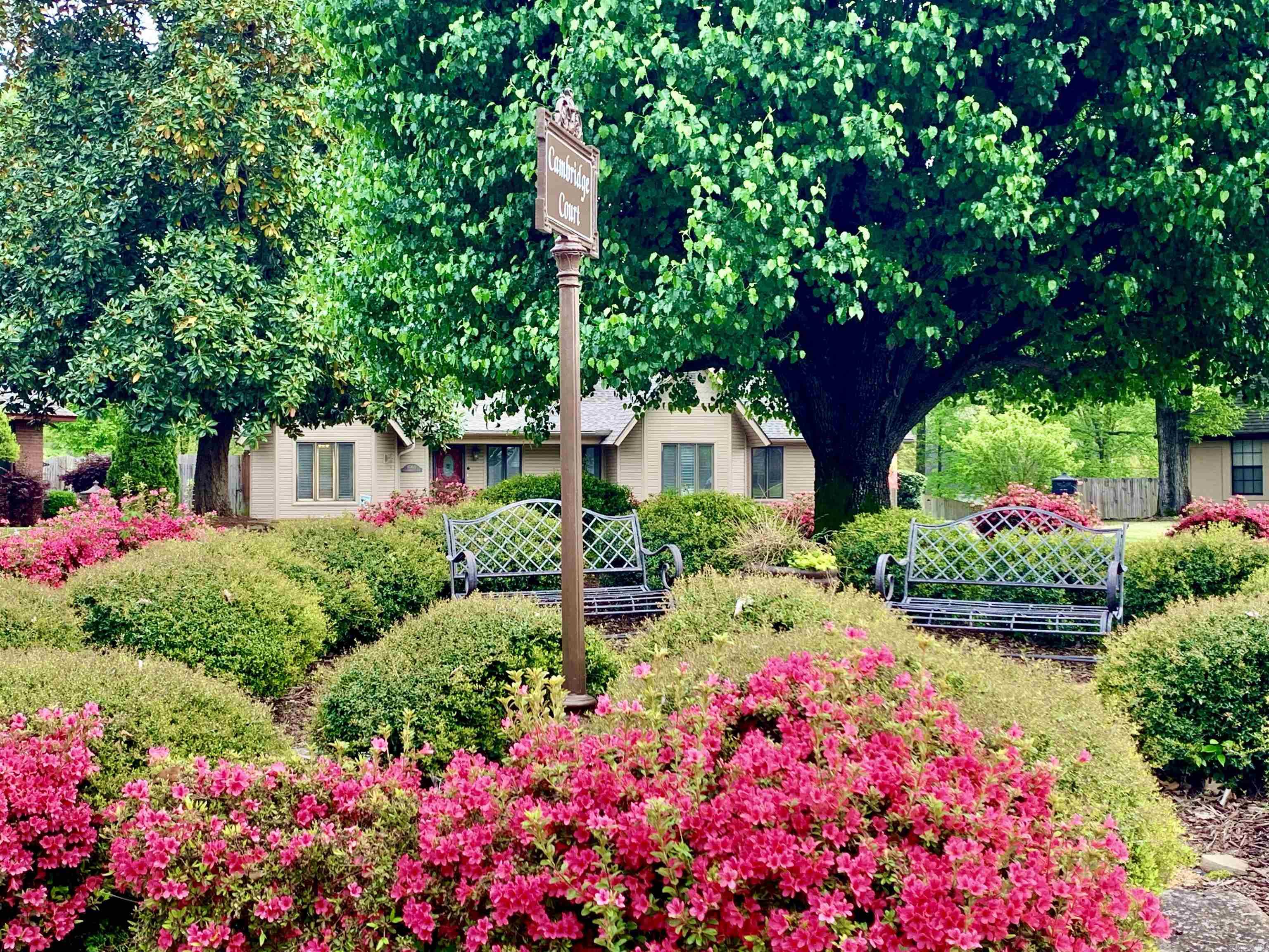 WELLINGTON POINTE - Residential