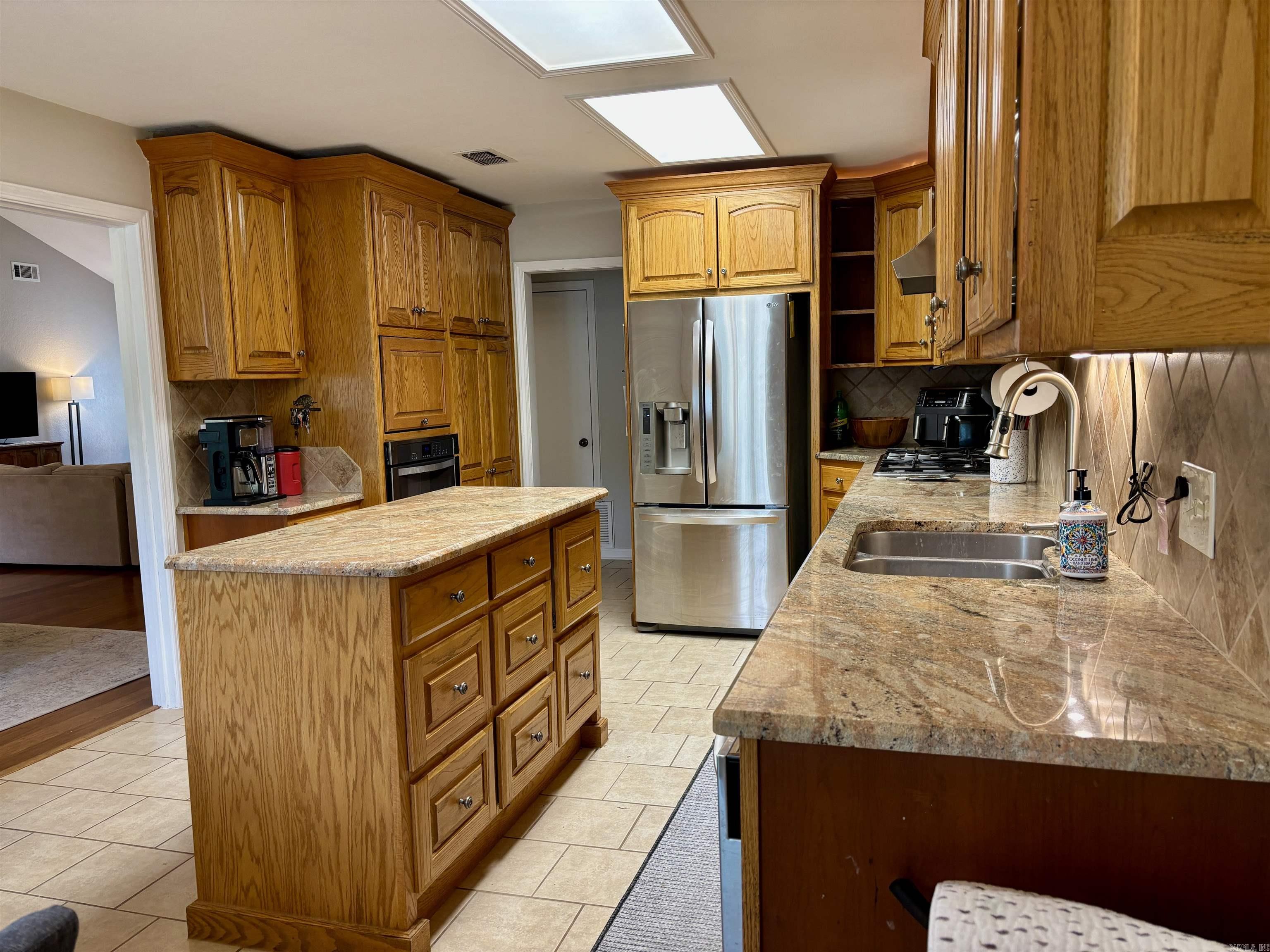 WELLINGTON POINTE - Residential