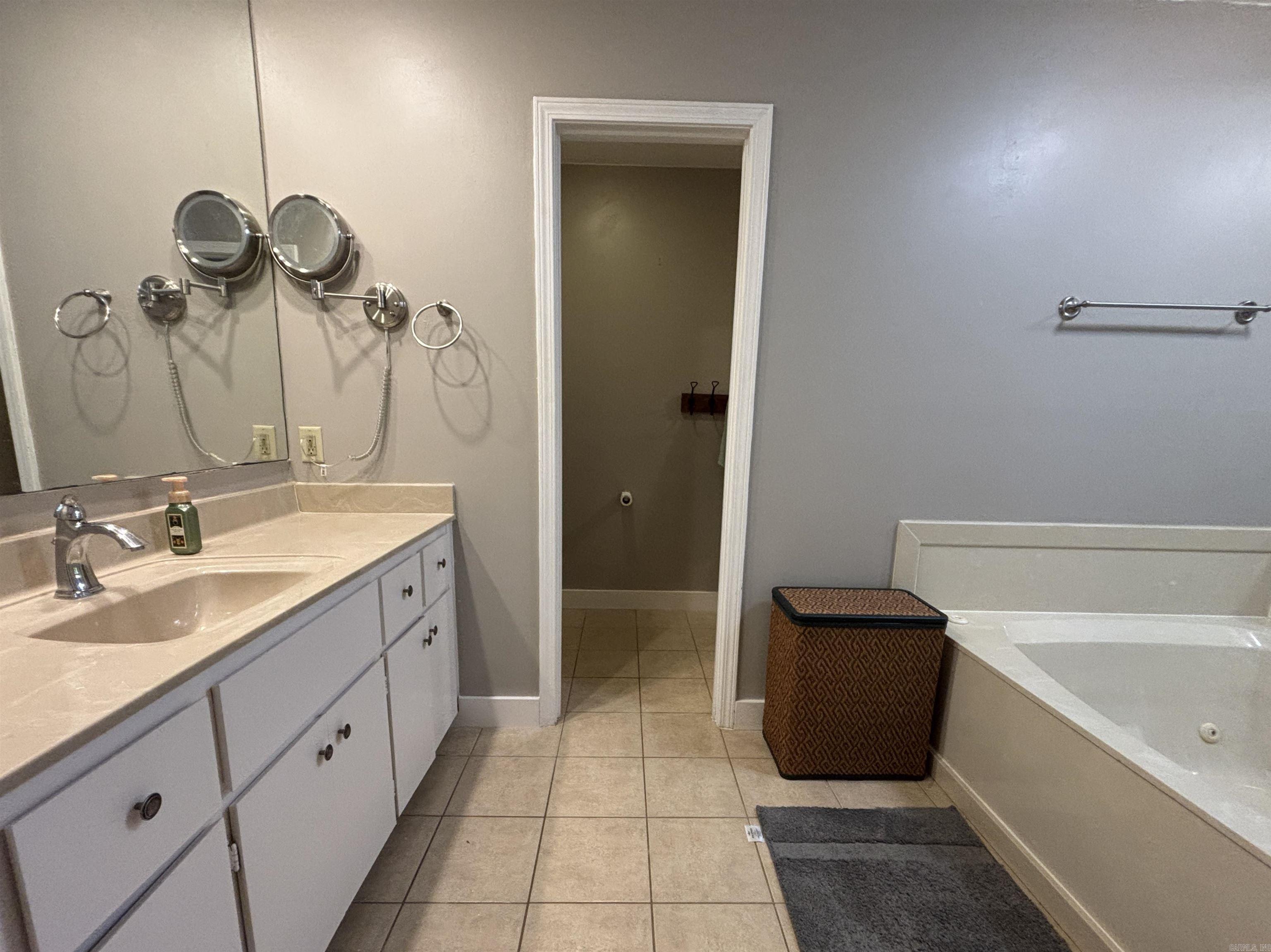 WELLINGTON POINTE - Residential