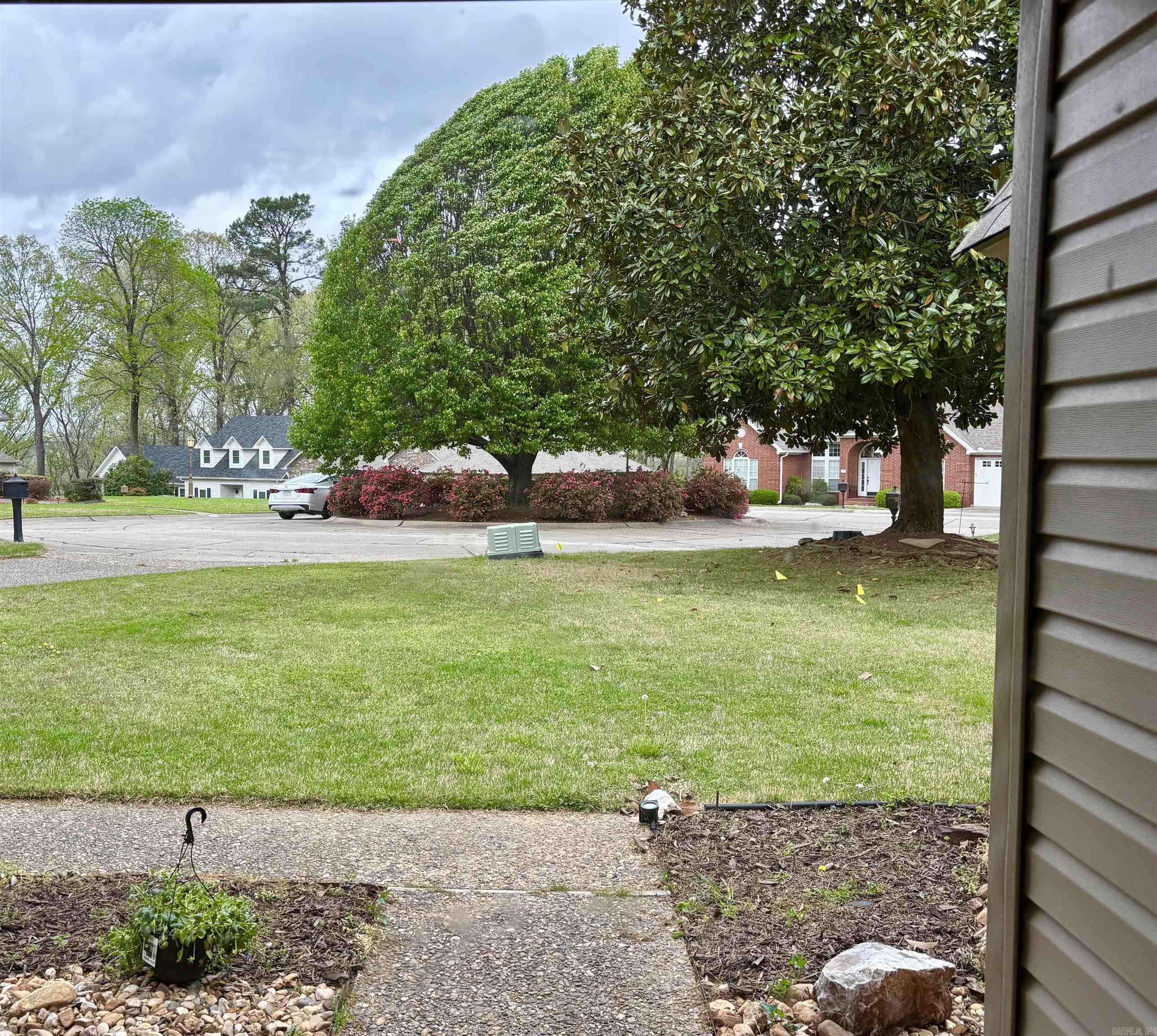 WELLINGTON POINTE - Residential