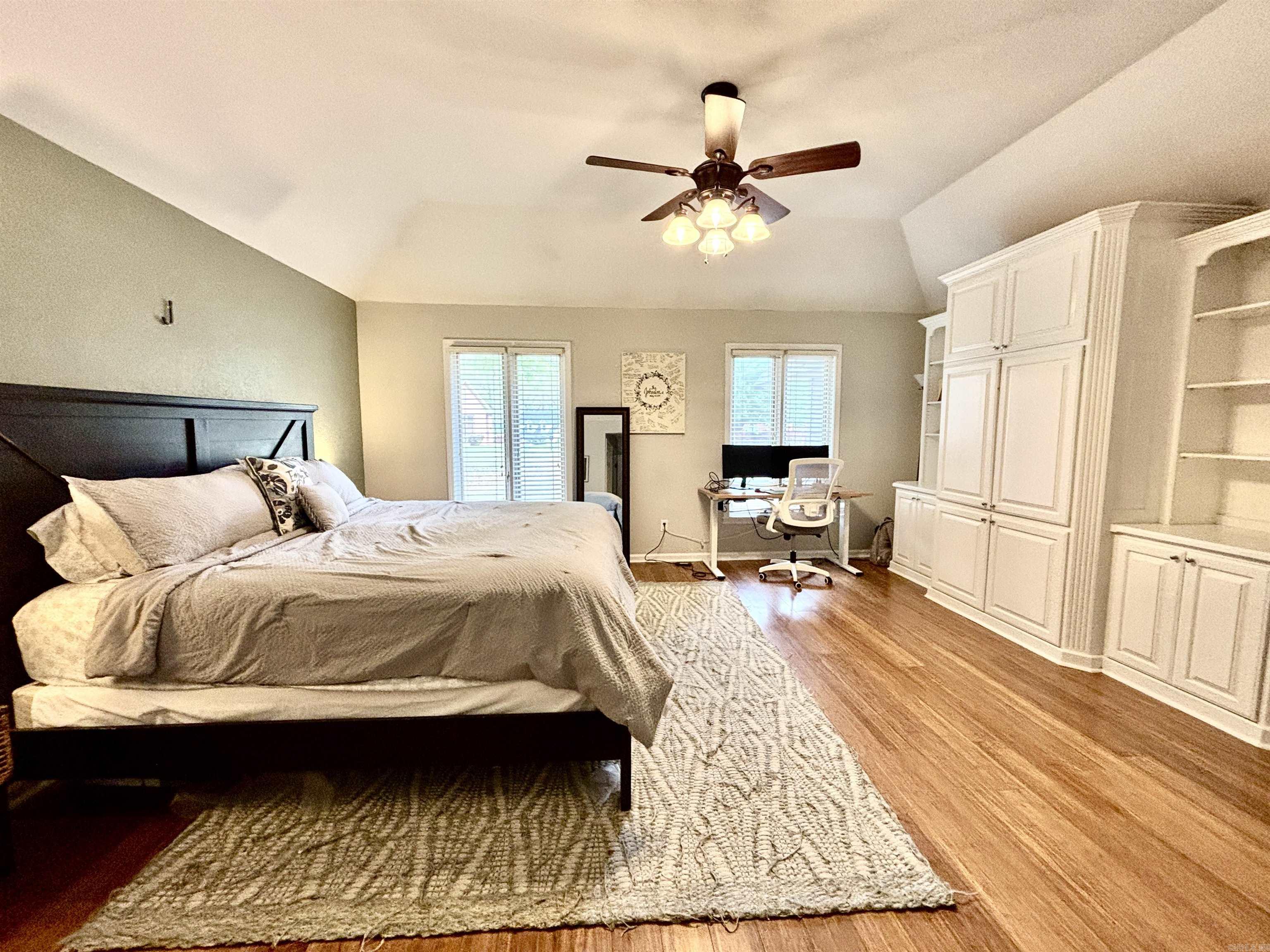 WELLINGTON POINTE - Residential