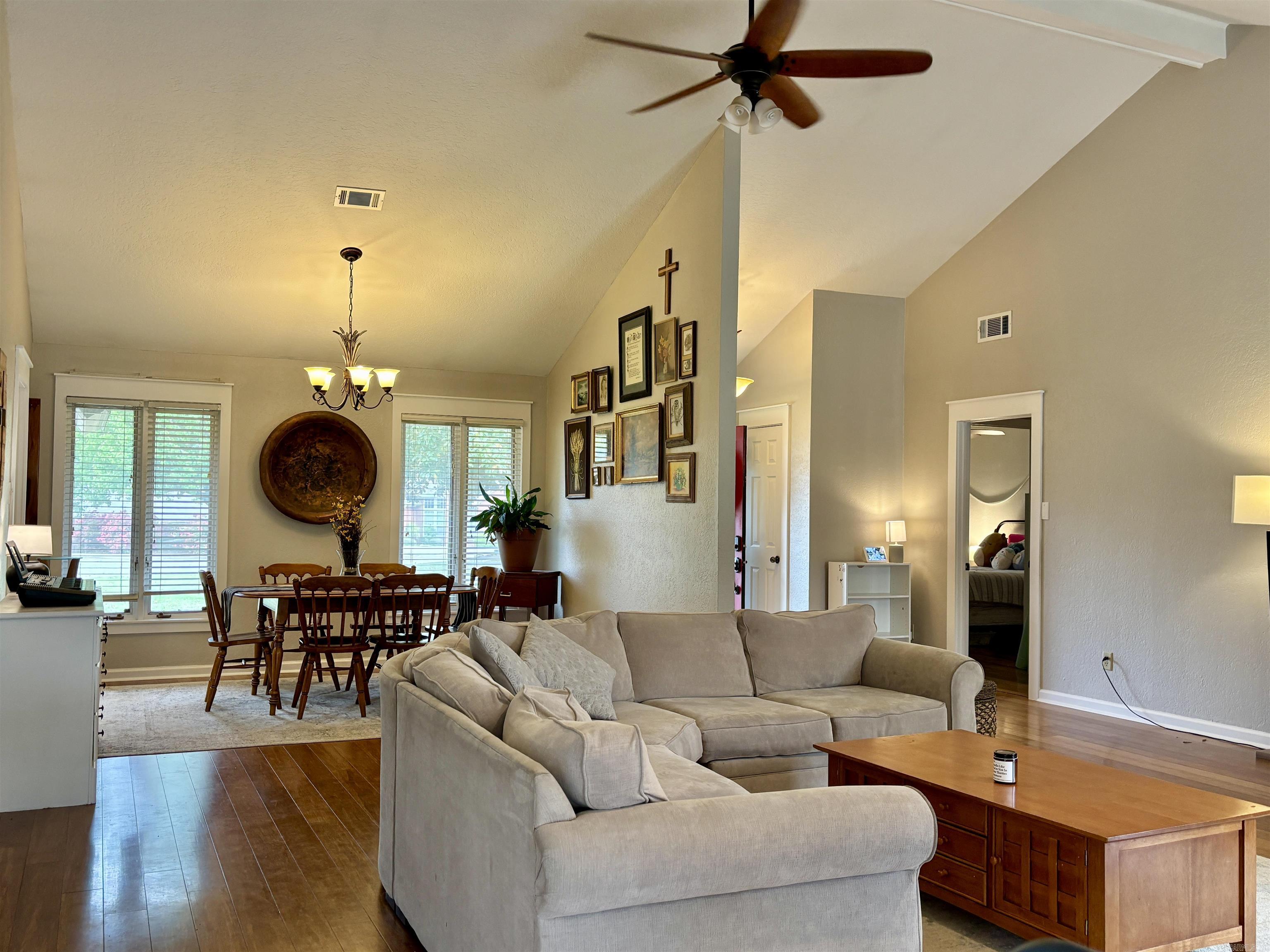 WELLINGTON POINTE - Residential