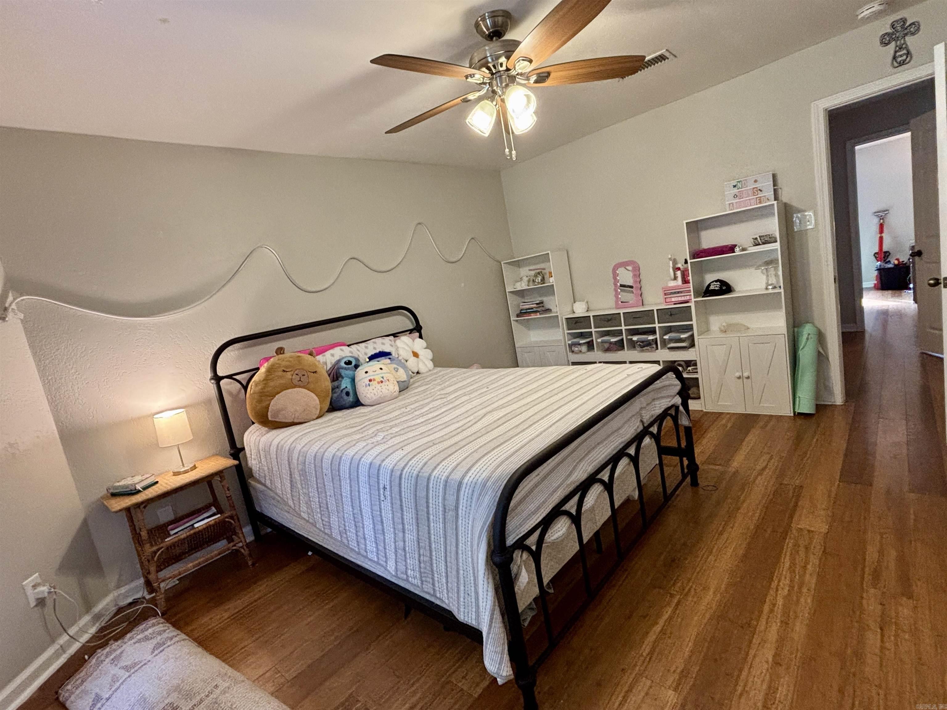 WELLINGTON POINTE - Residential