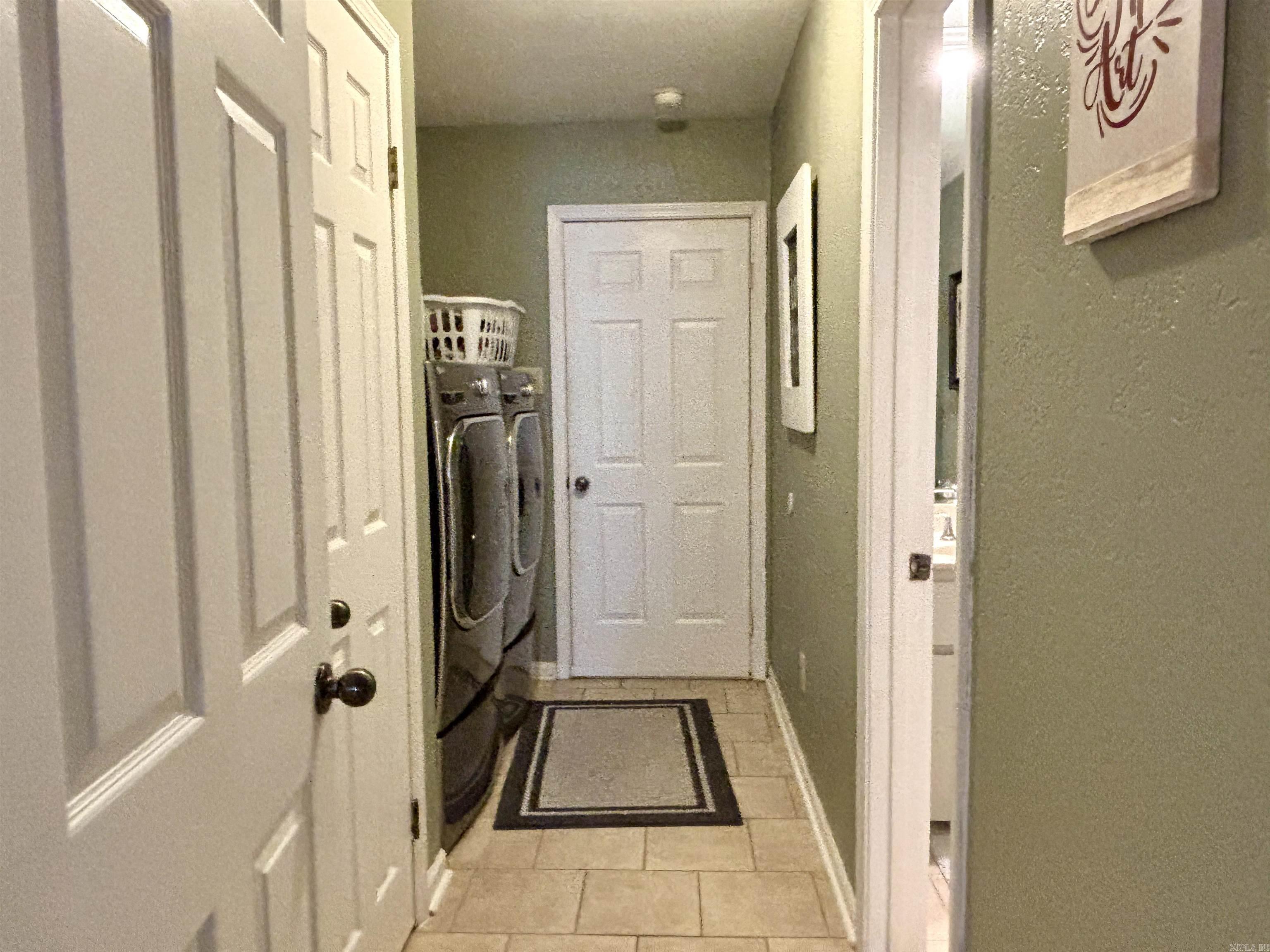 WELLINGTON POINTE - Residential