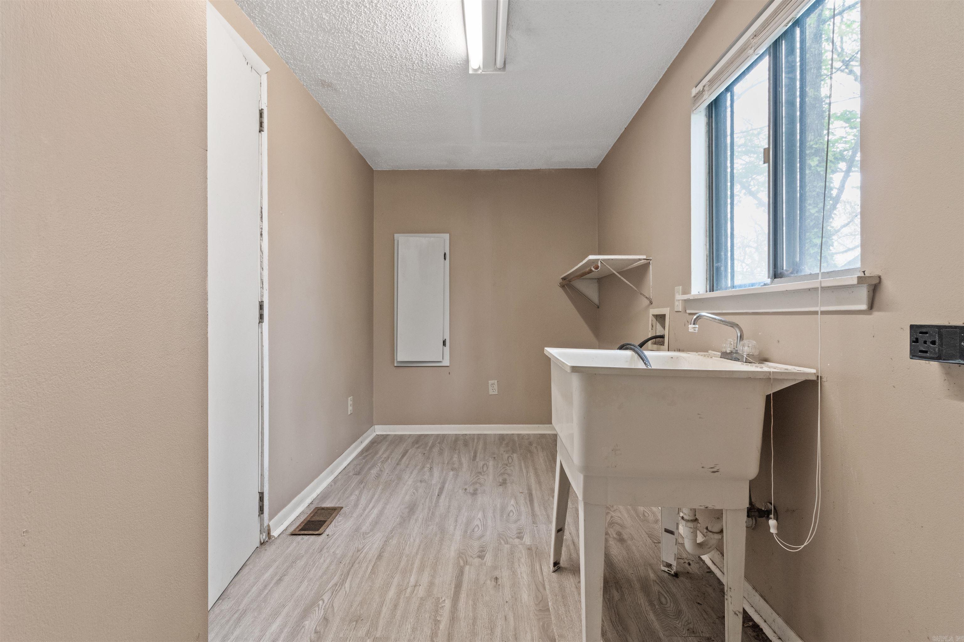 EUCLID PLACE - Residential