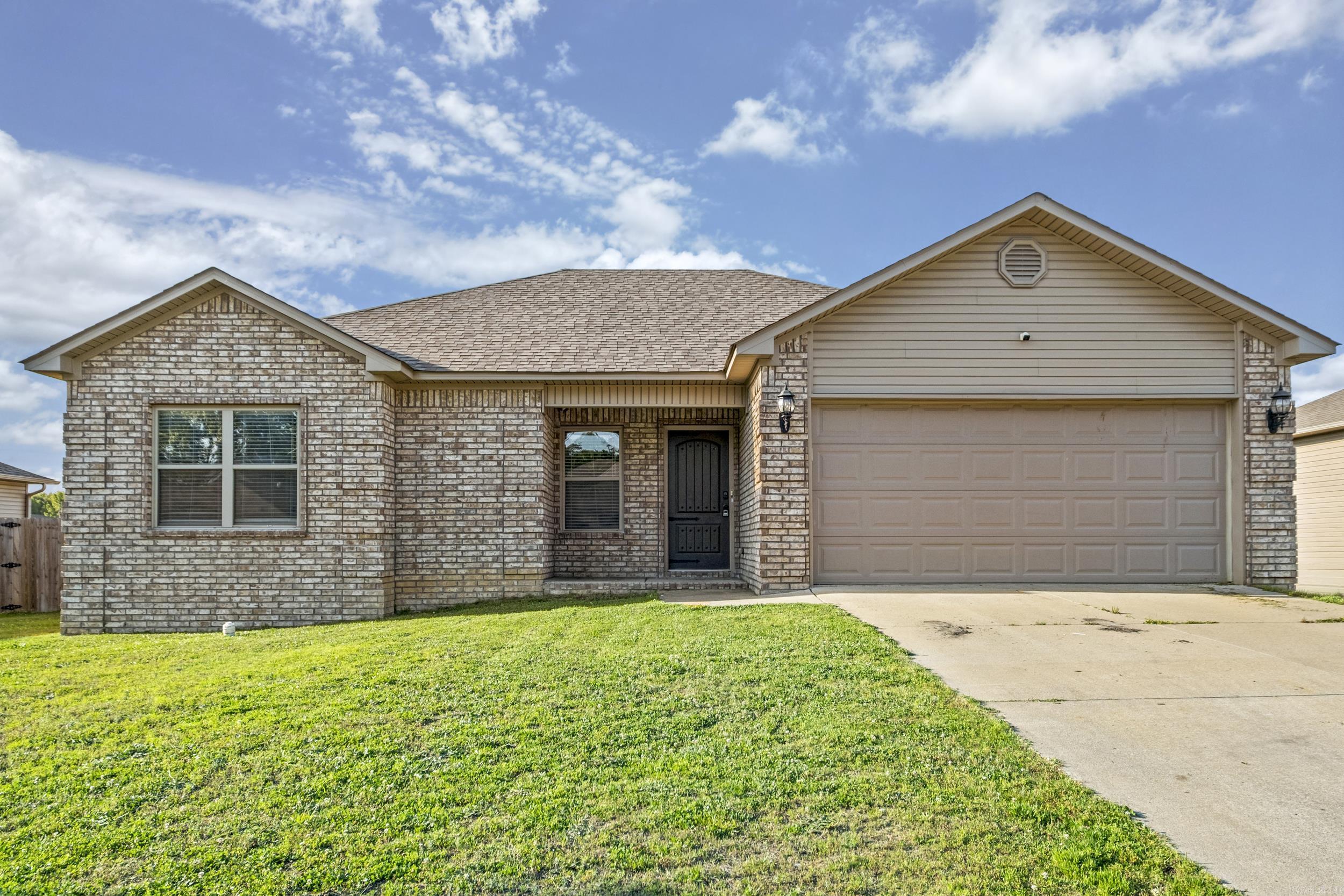 LILLY ANN PLACE - Residential