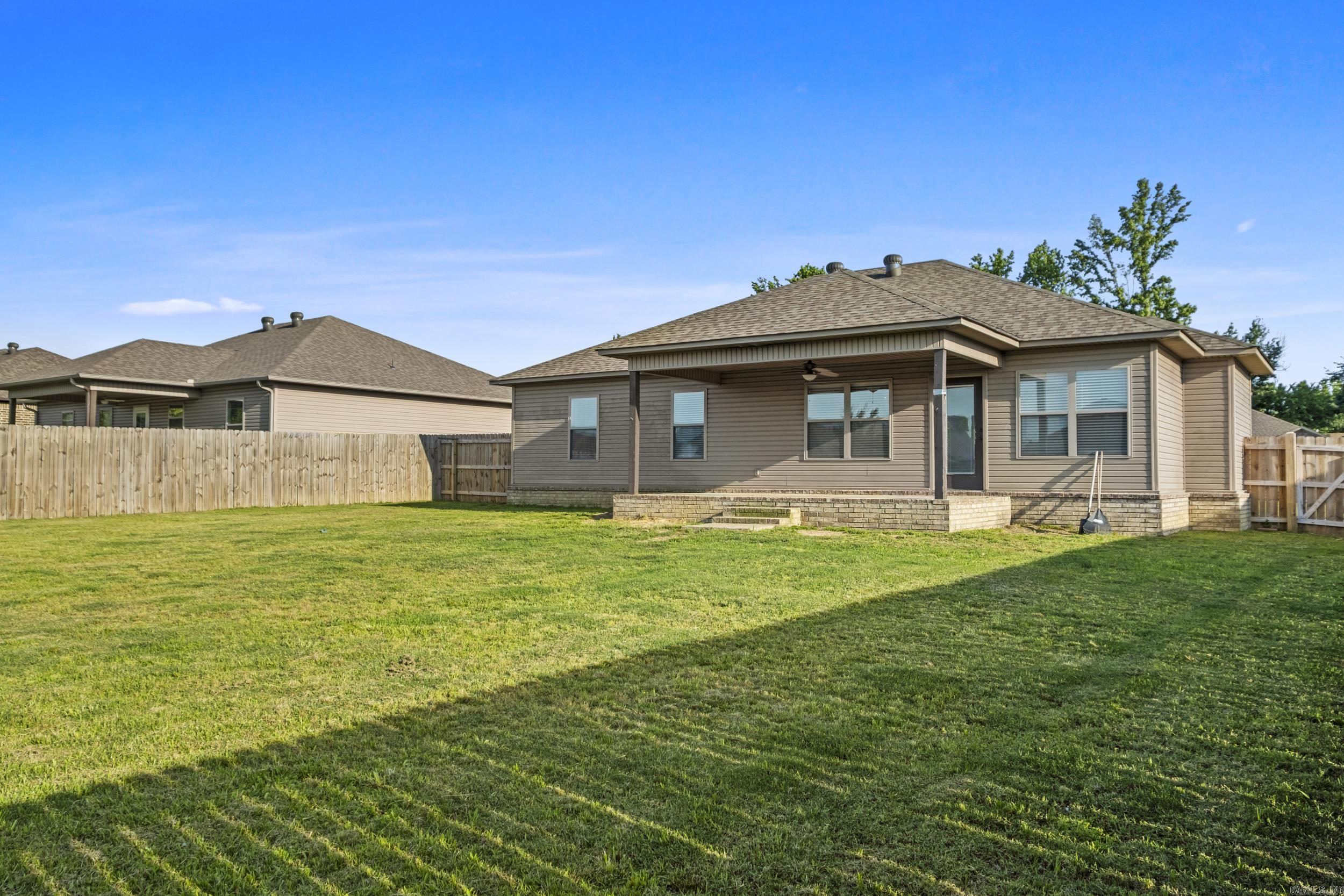 LILLY ANN PLACE - Residential