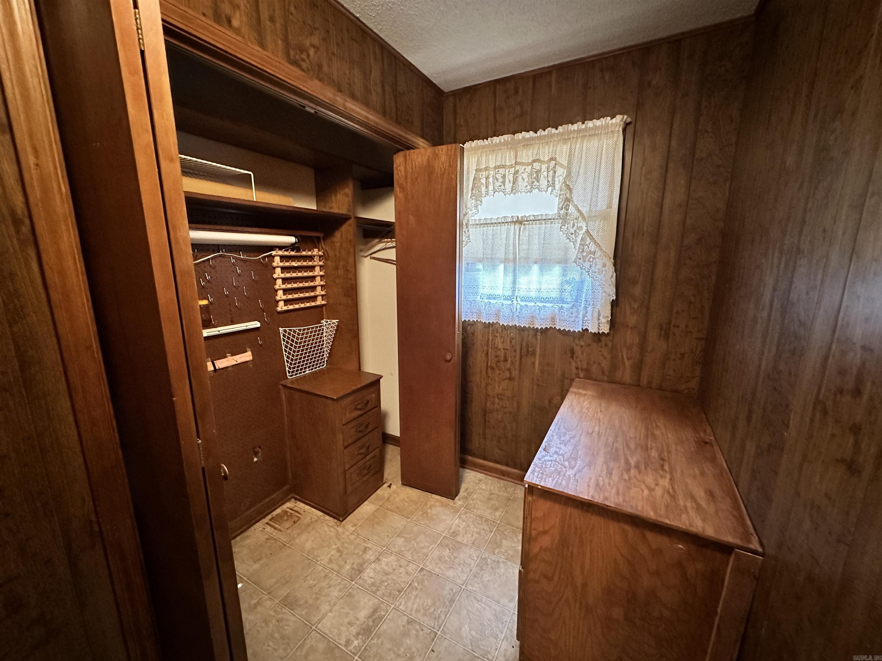 BLACK ROCK ORIGINAL - Residential